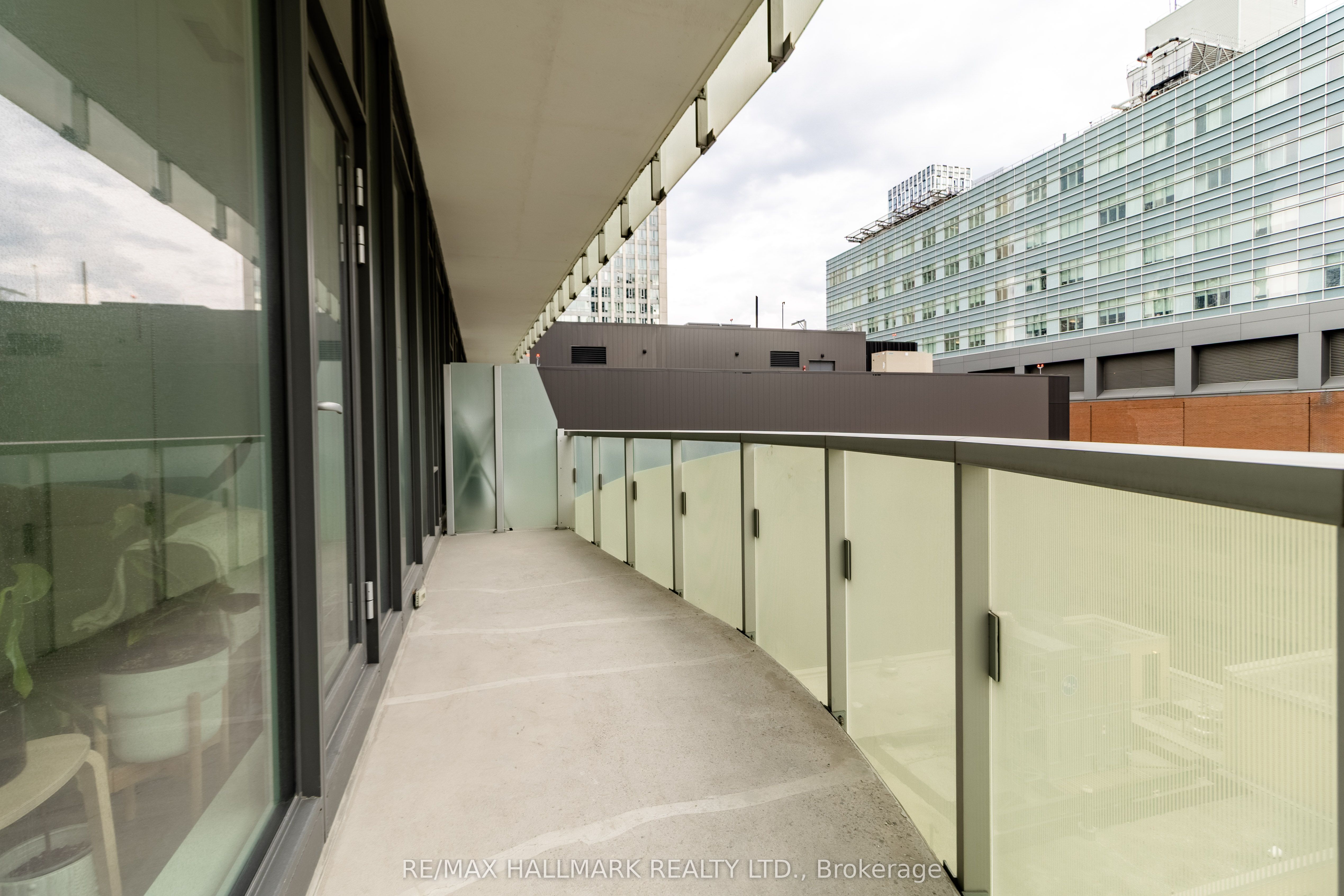 197 Yonge Street 1105 Property Photo 24