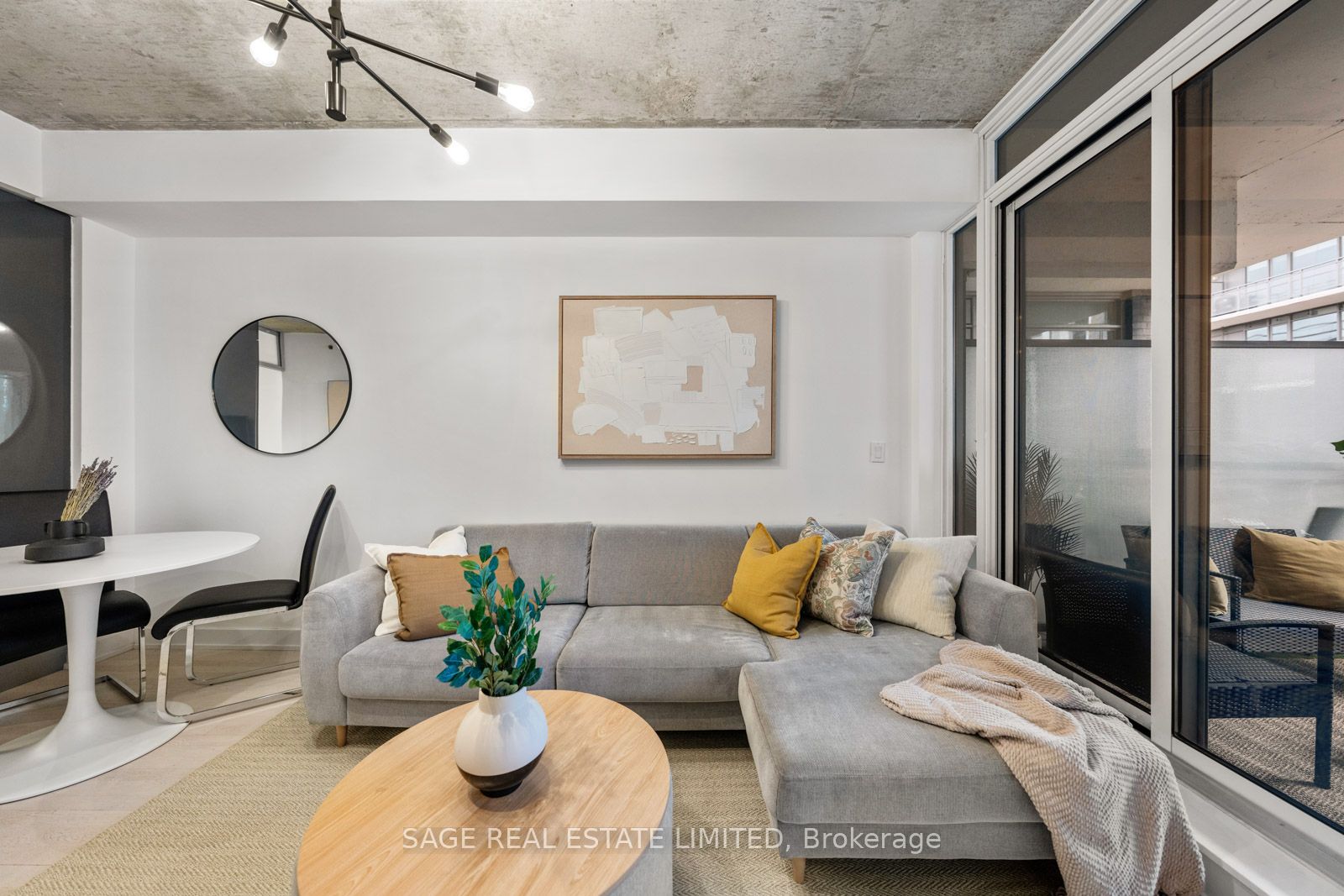 20 Gladstone Avenue 714 Property Photo 3