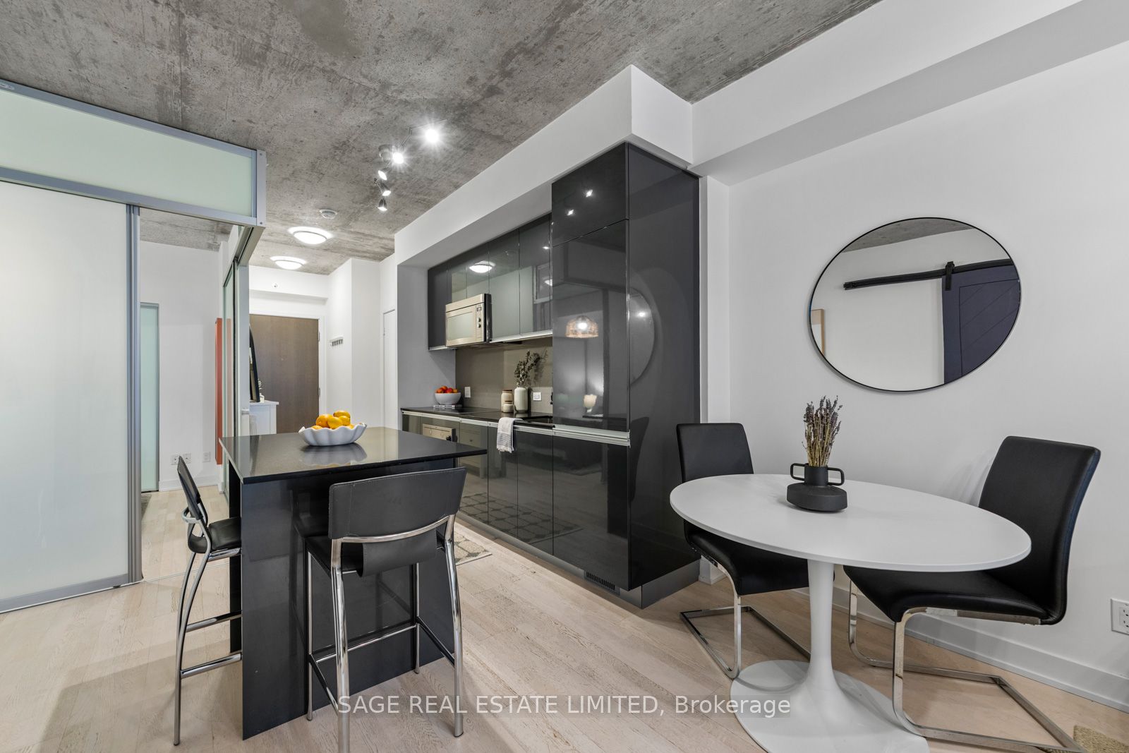 20 Gladstone Avenue 714 Property Photo 5