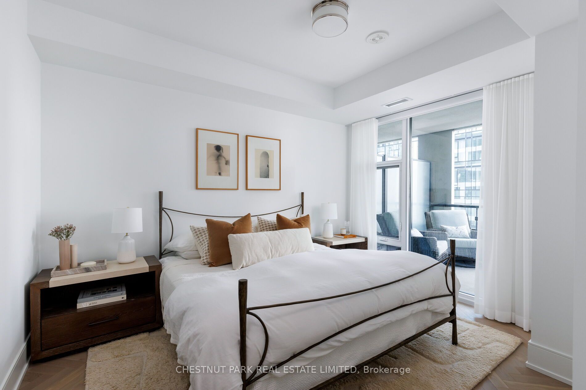 455 Wellington Street W 907 Property Photo 14