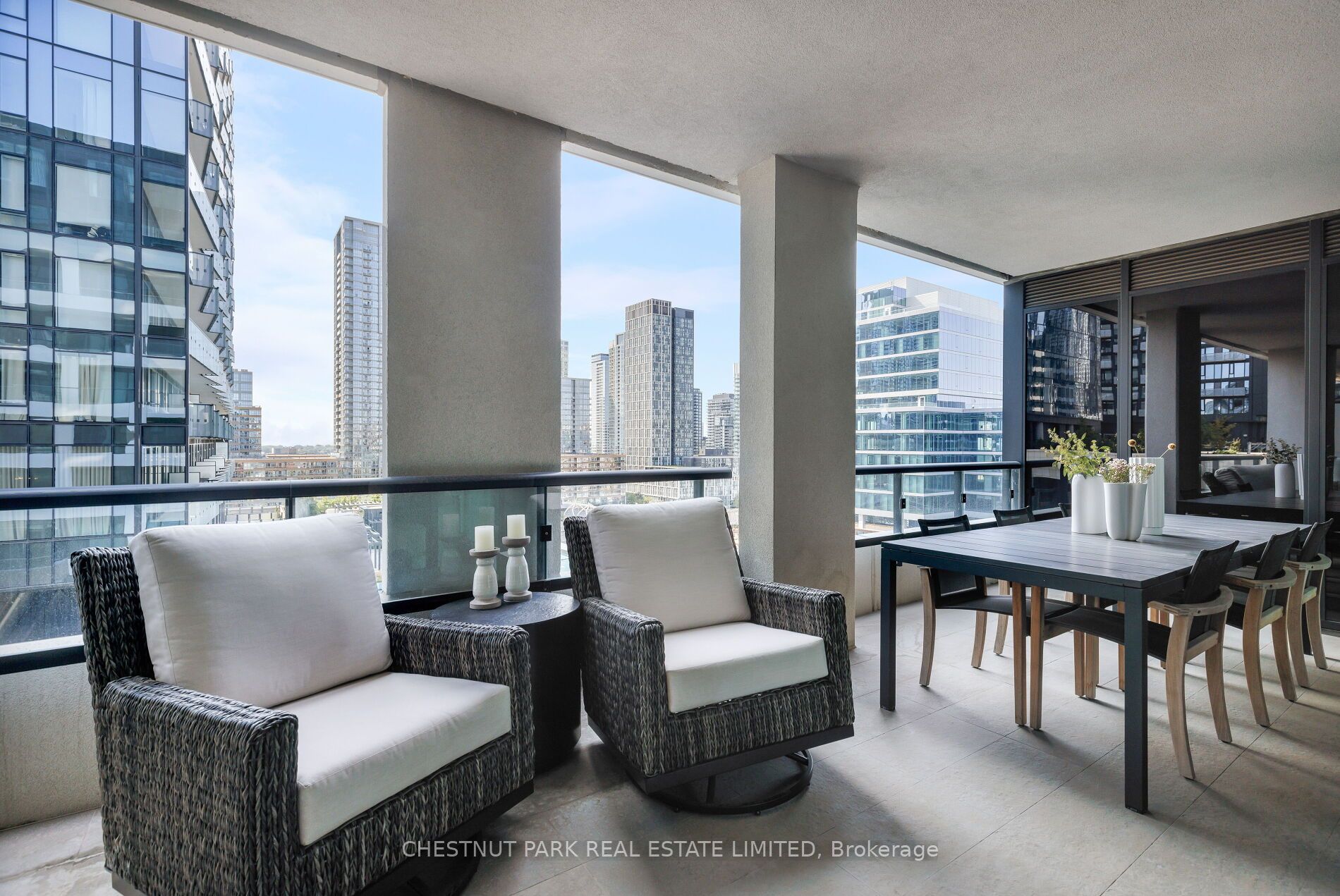 455 Wellington Street W 907 Property Photo 27