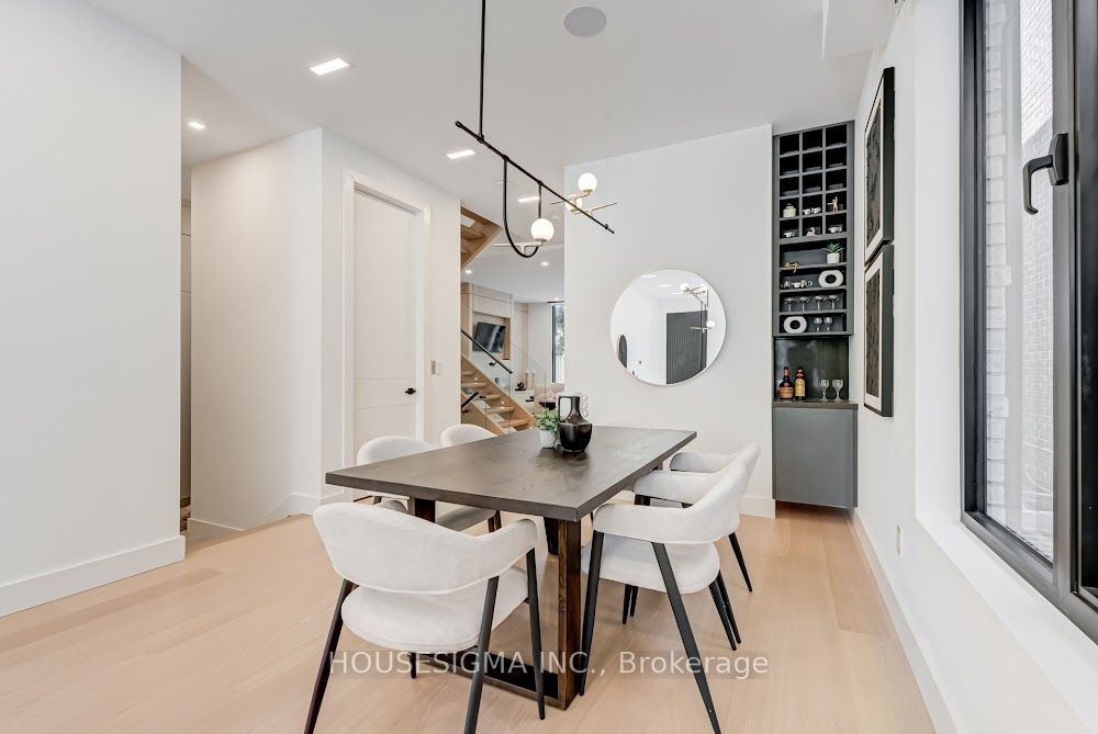 188 Duplex Avenue Property Photo 7