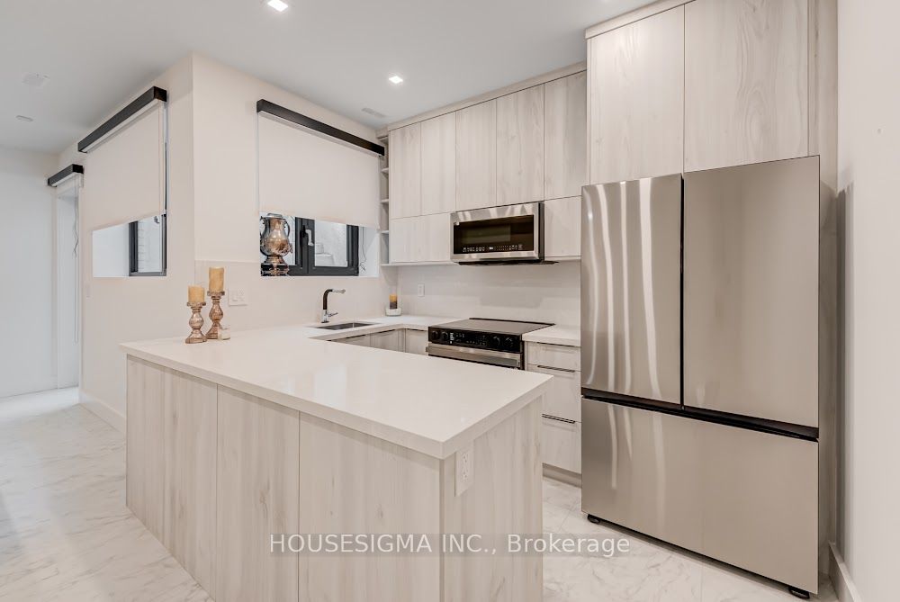 188 Duplex Avenue Property Photo 45