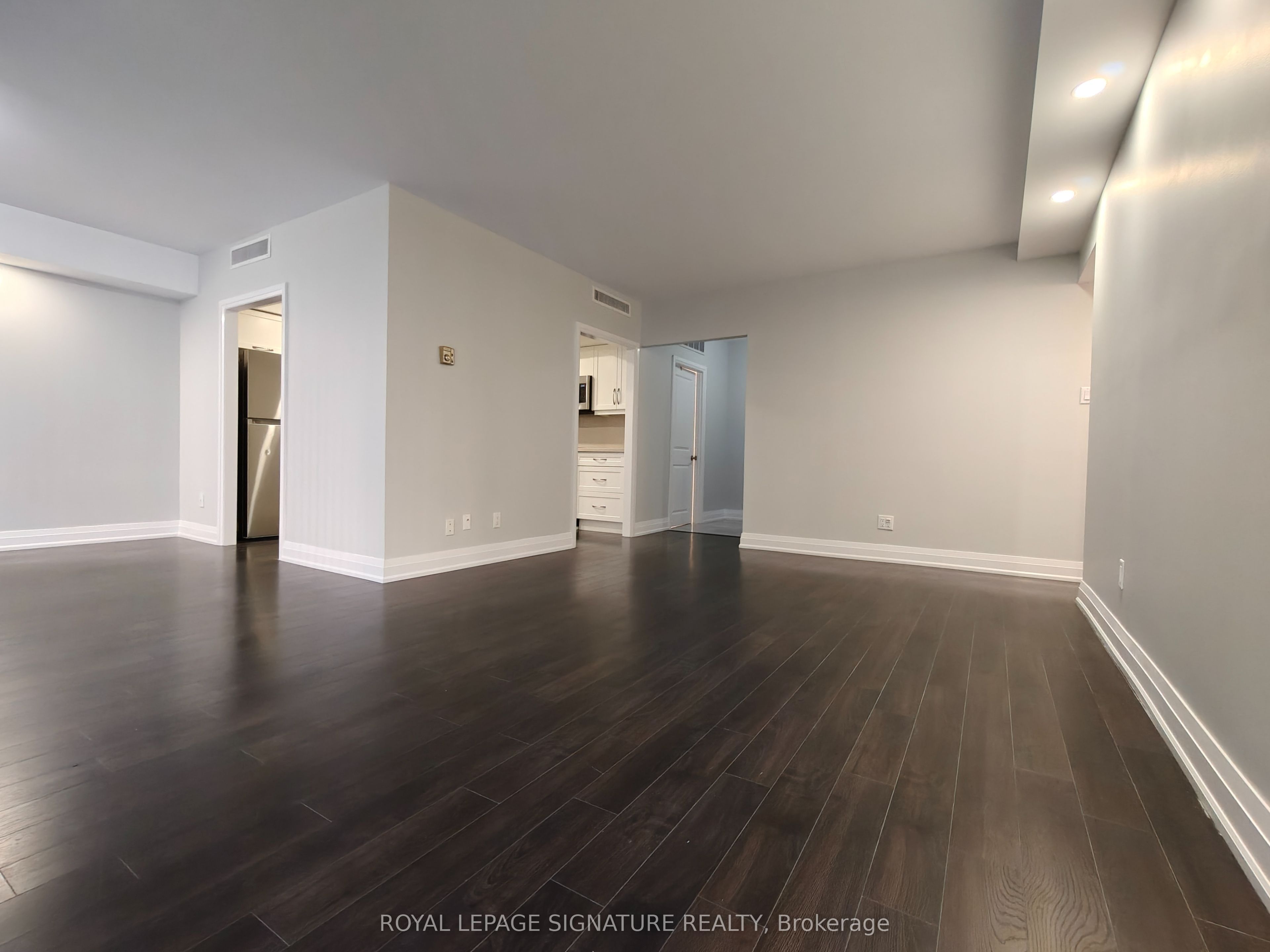 55 Harbour Square 512 Property Photo 10