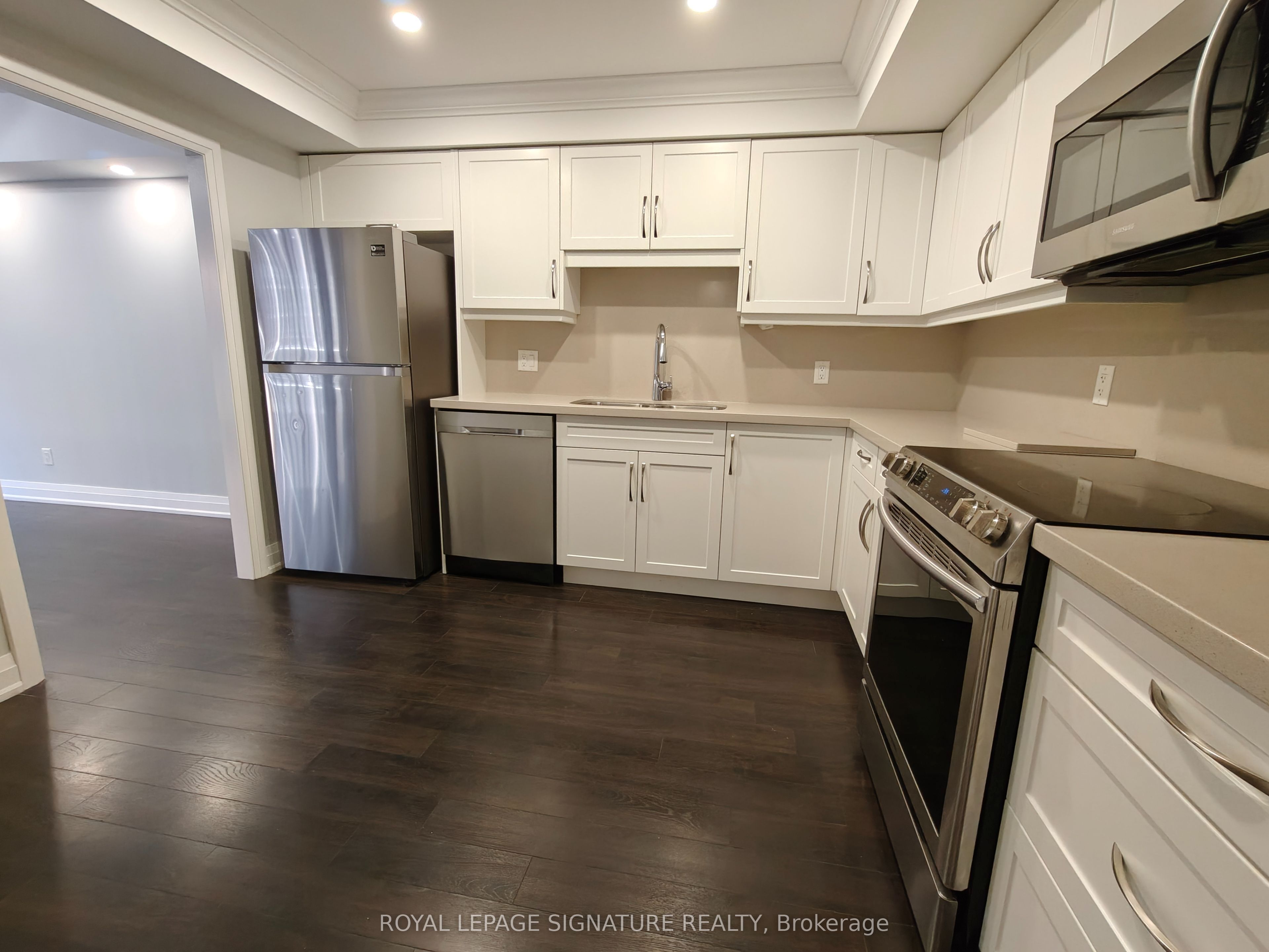 55 Harbour Square 512 Property Photo 16