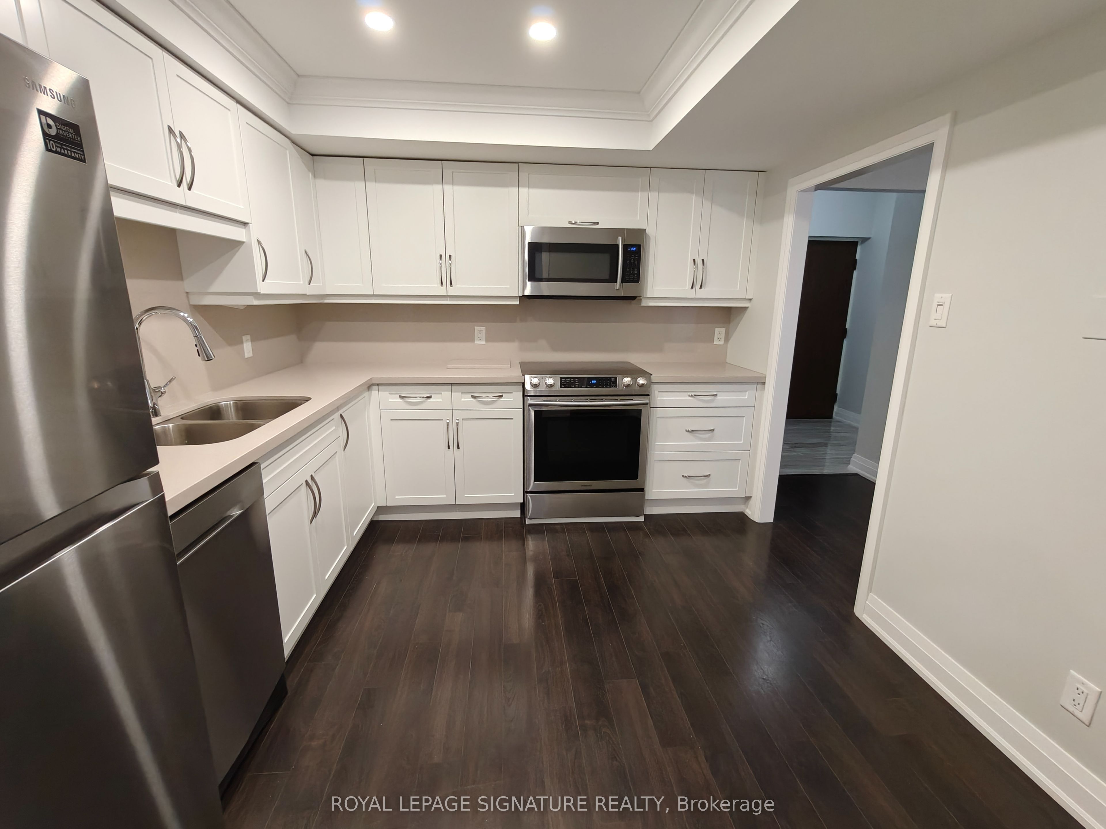 55 Harbour Square 512 Property Photo 18