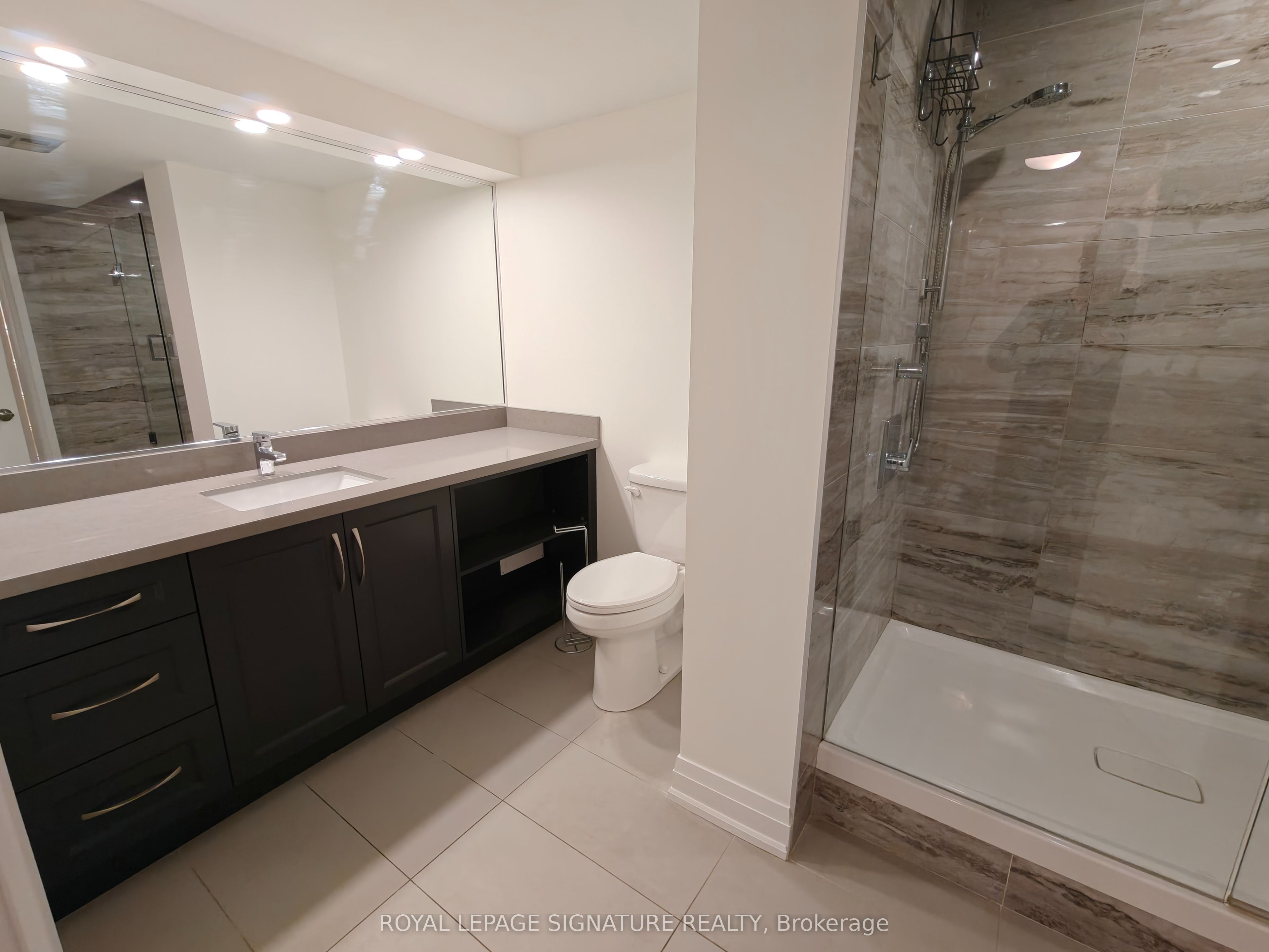 55 Harbour Square 512 Property Photo 27