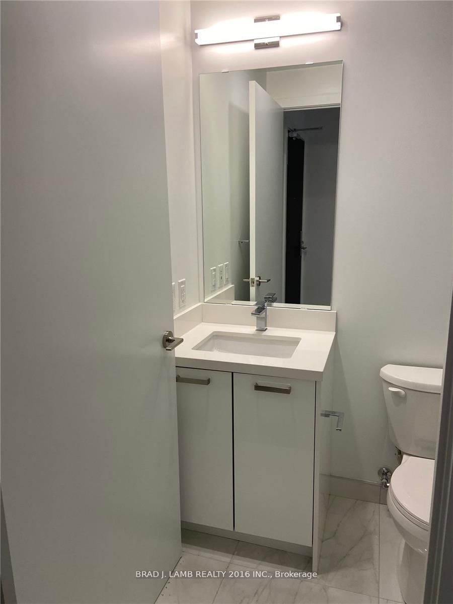 458 Richmond Street W 1103 Property Photo 5