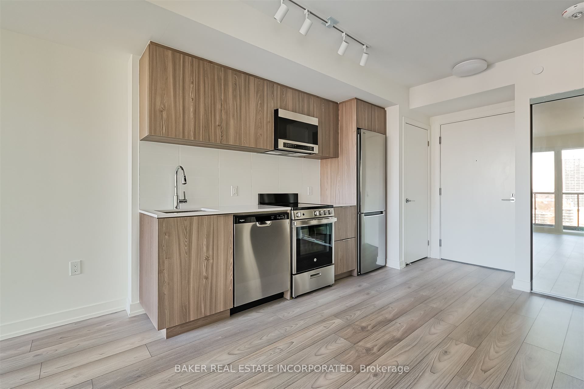 223 Redpath Avenue 2906 Property Photo 6