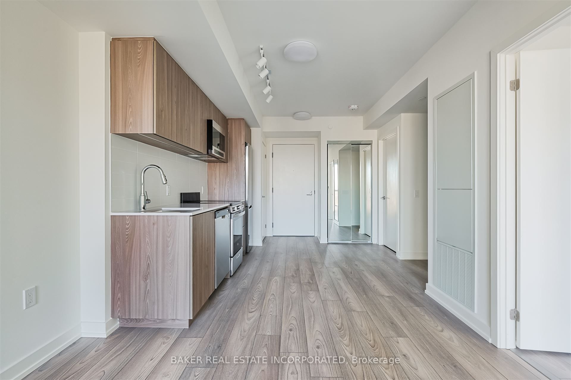 223 Redpath Avenue 2906 Property Photo 10