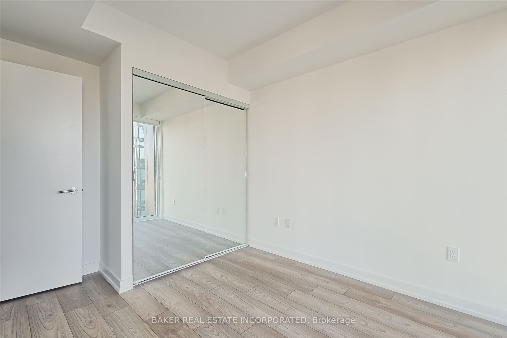 223 Redpath Avenue 2906 Property Photo 16