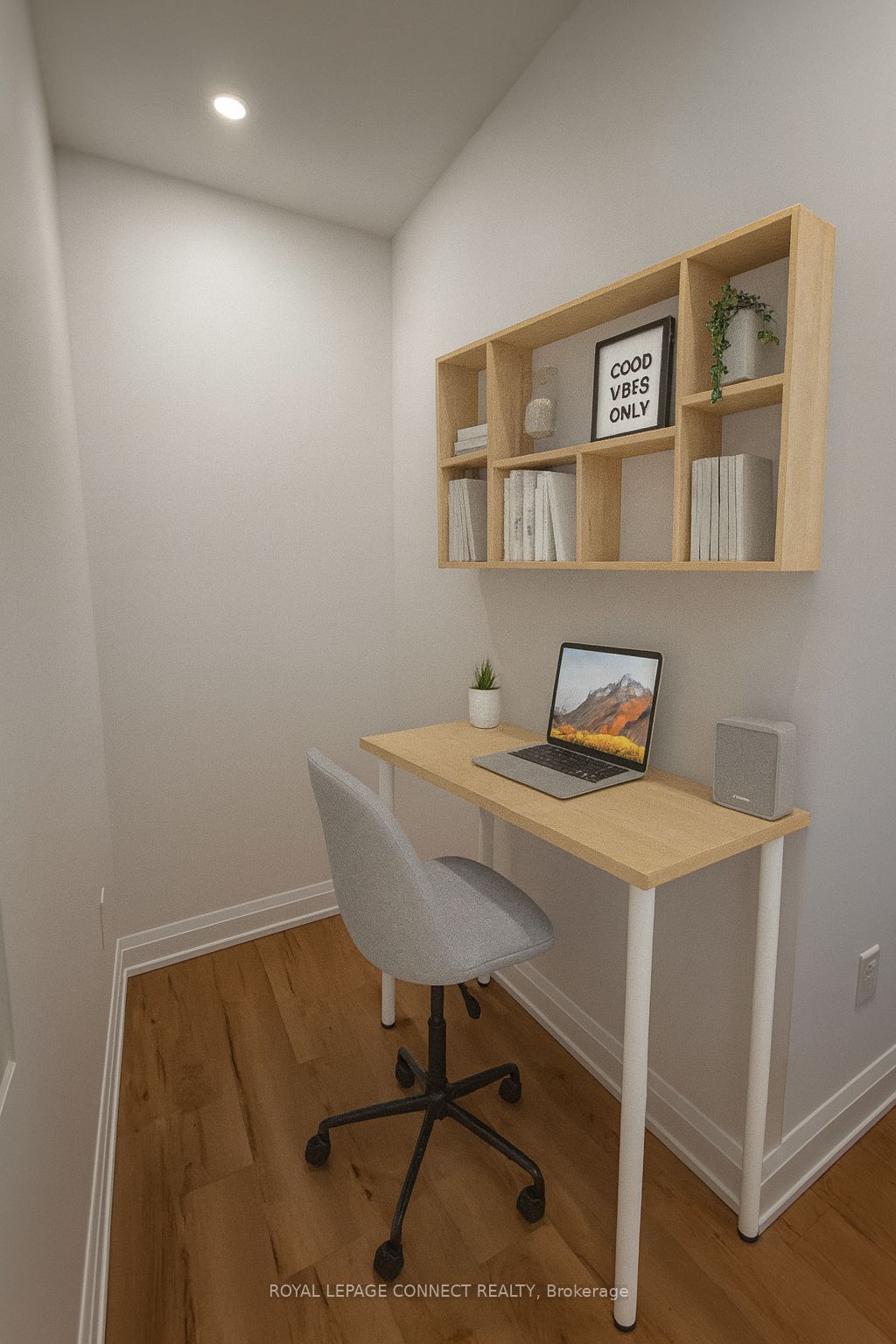 696 Winona Drive Mf Property Photo 6