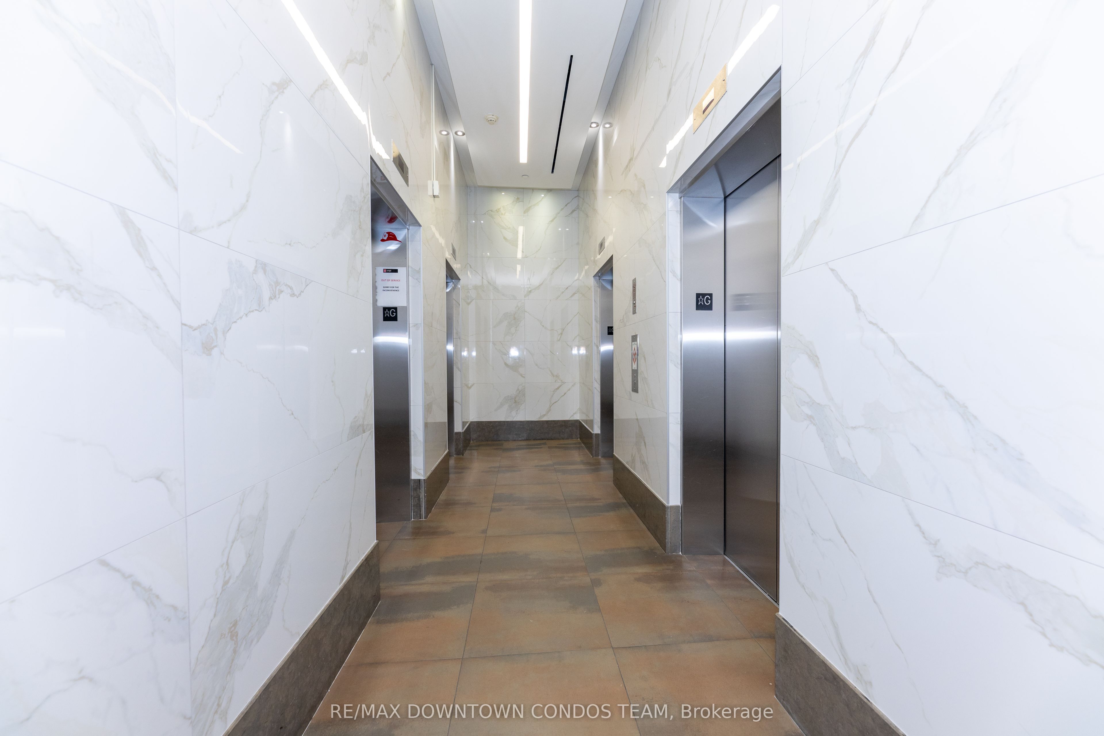 18 Yonge Street 1712 Property Photo 5