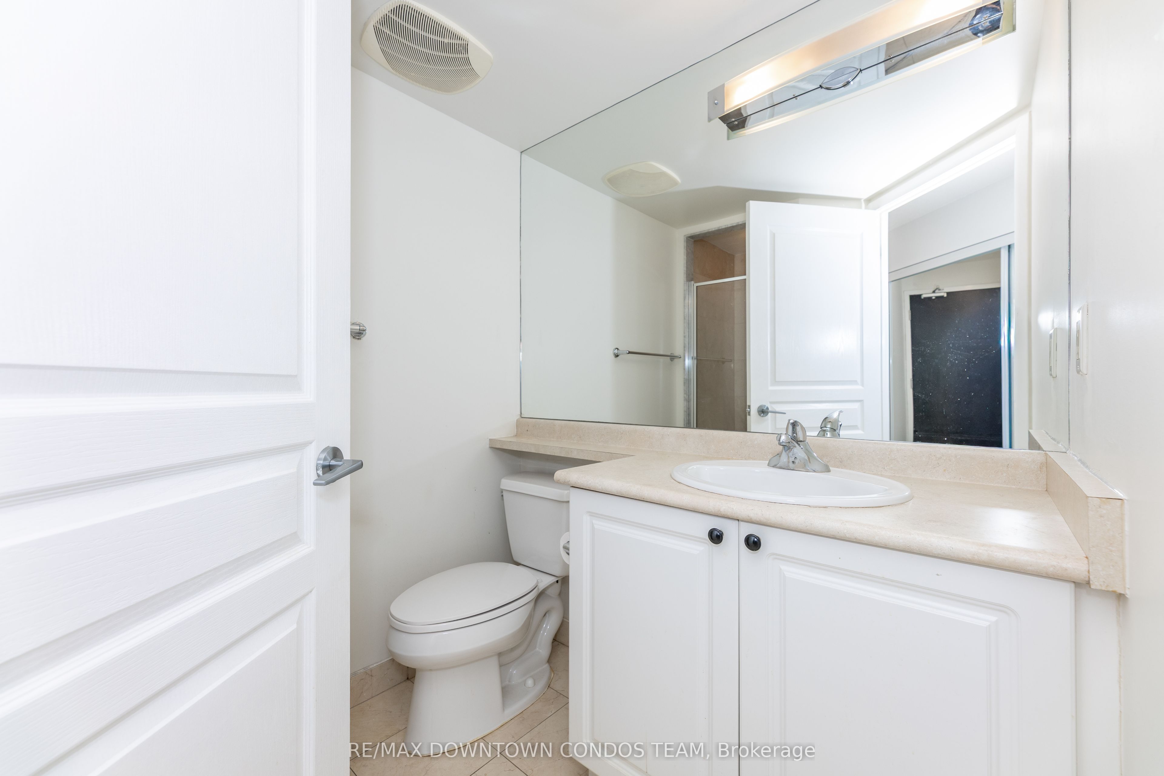 18 Yonge Street 1712 Property Photo 12