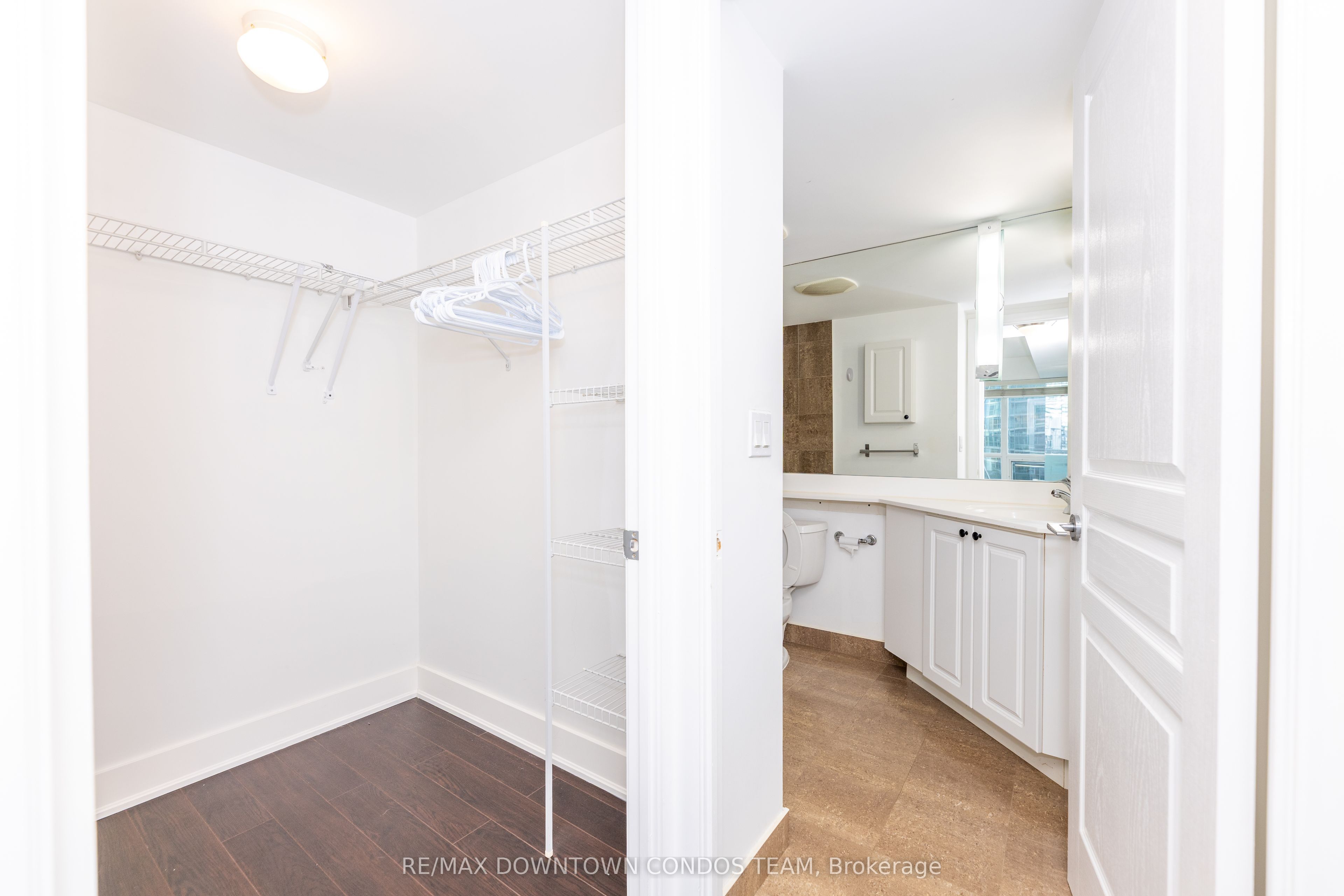 18 Yonge Street 1712 Property Photo 33