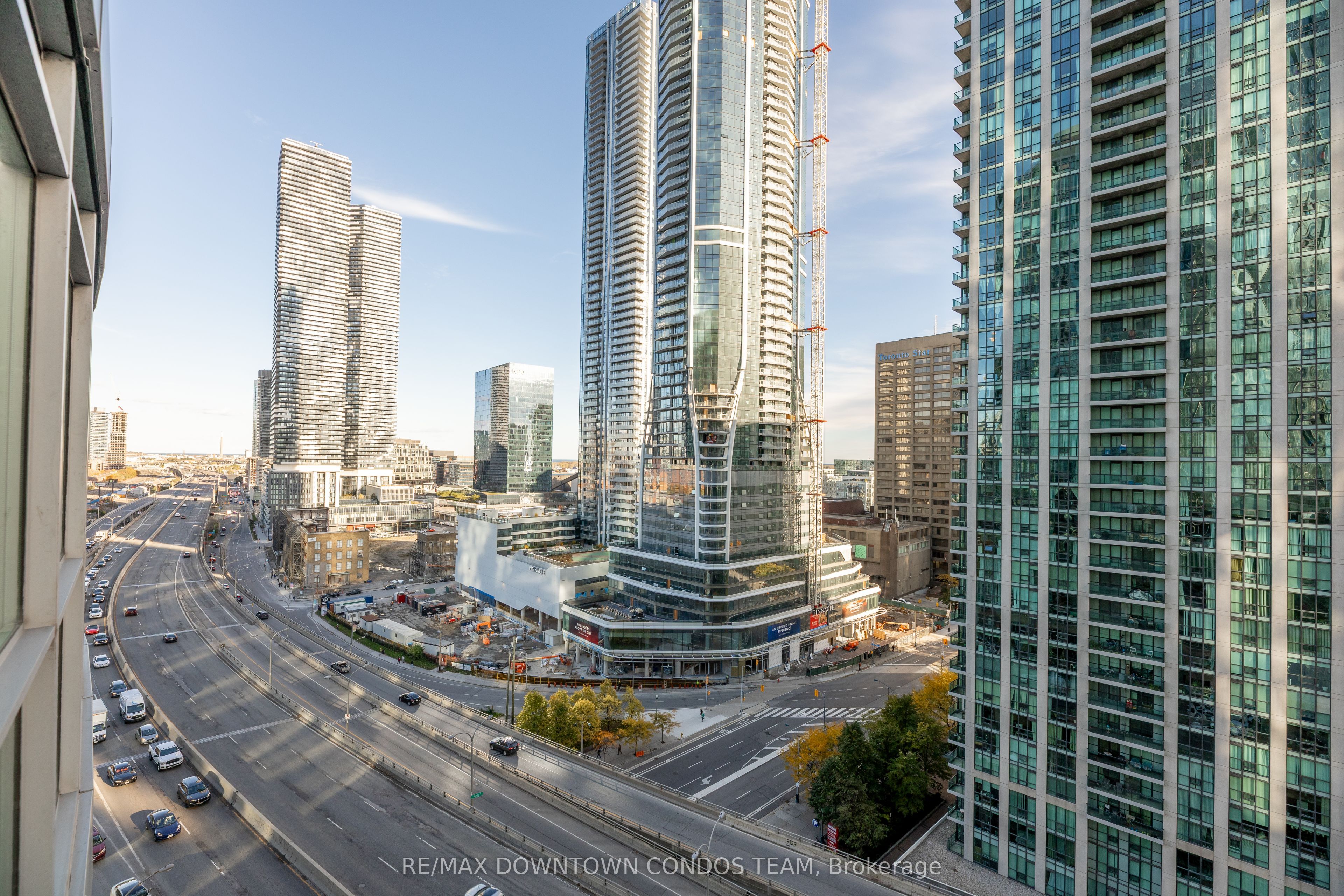 18 Yonge Street 1712 Property Photo 42