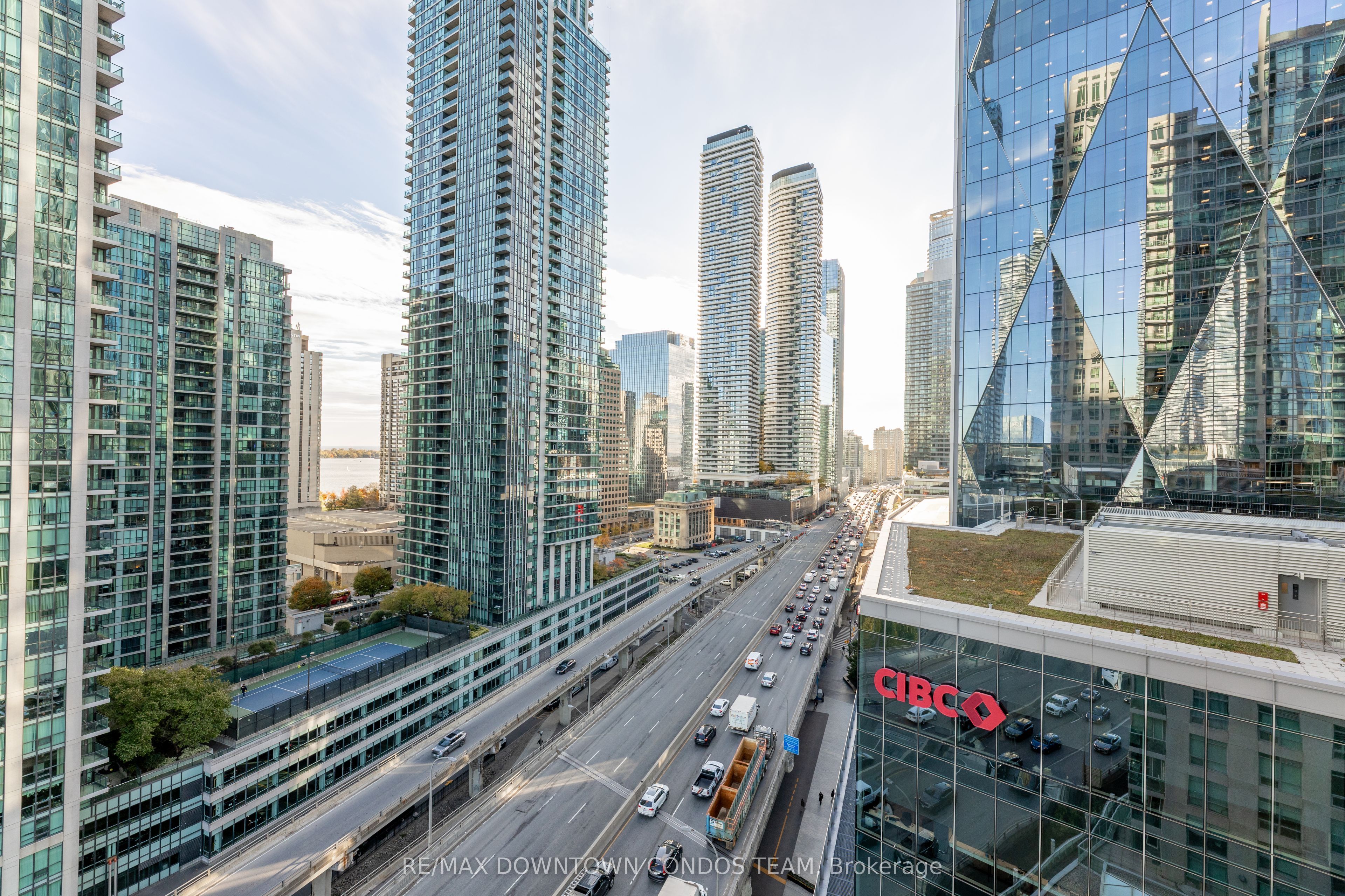 18 Yonge Street 1712 Property Photo 44