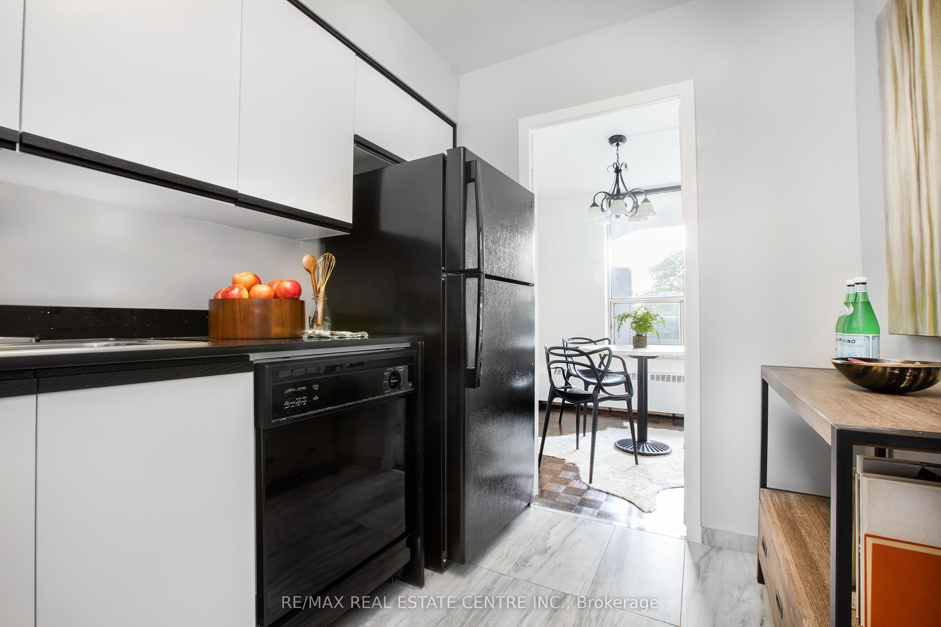 100 Graydon Hall Drive 1604 Property Photo 10