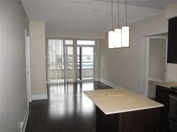 70 Roehampton Avenue 1619 Property Photo 3