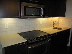 70 Roehampton Avenue 1619 Property Photo 6