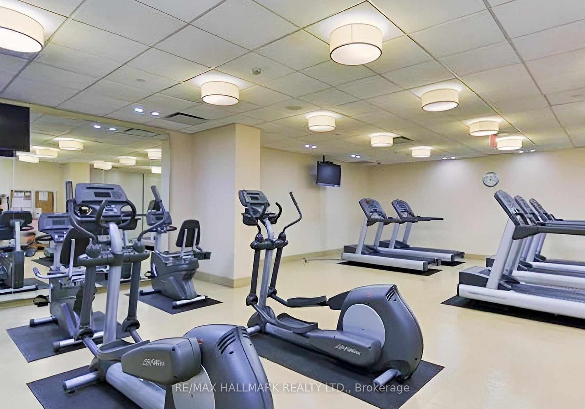 70 Roehampton Avenue 1619 Property Photo 24