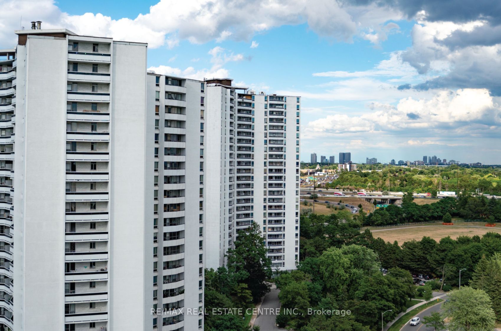 100 Graydon Hall Drive 805 Property Photo 16