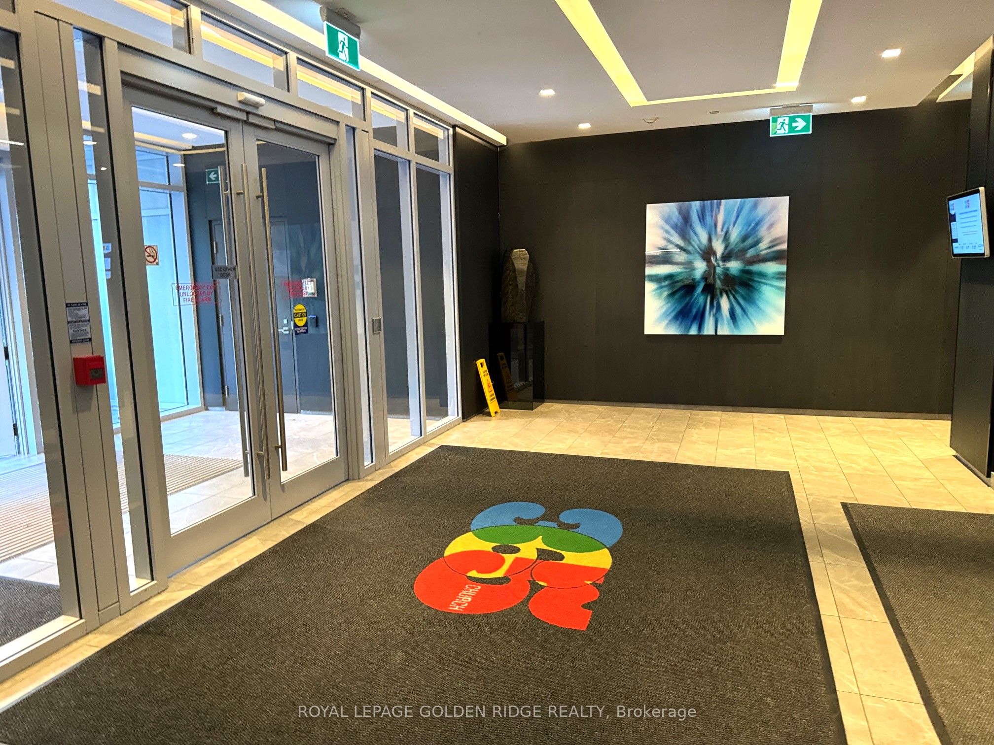 365 Church Street 2402 Property Photo 3