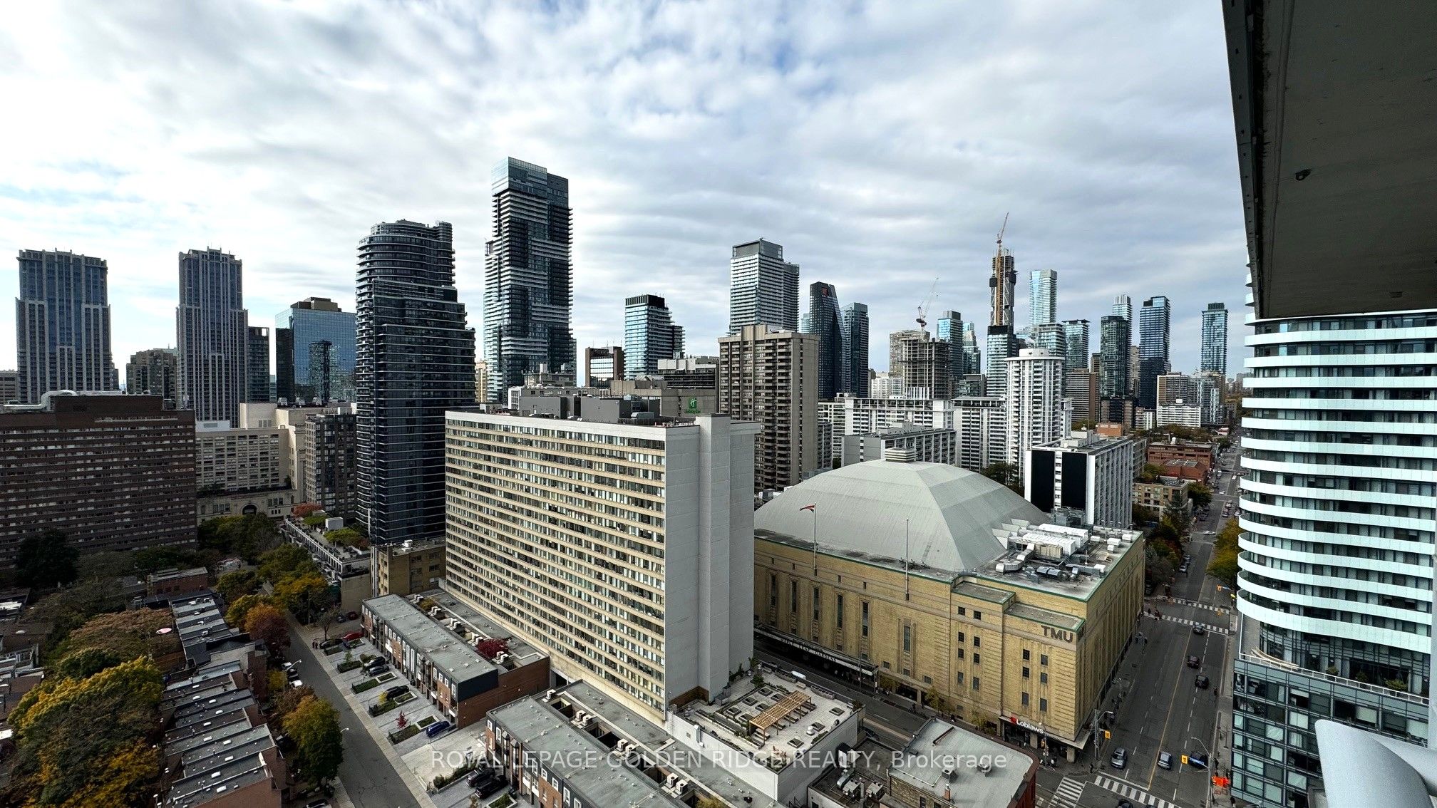 365 Church Street 2402 Property Photo 13