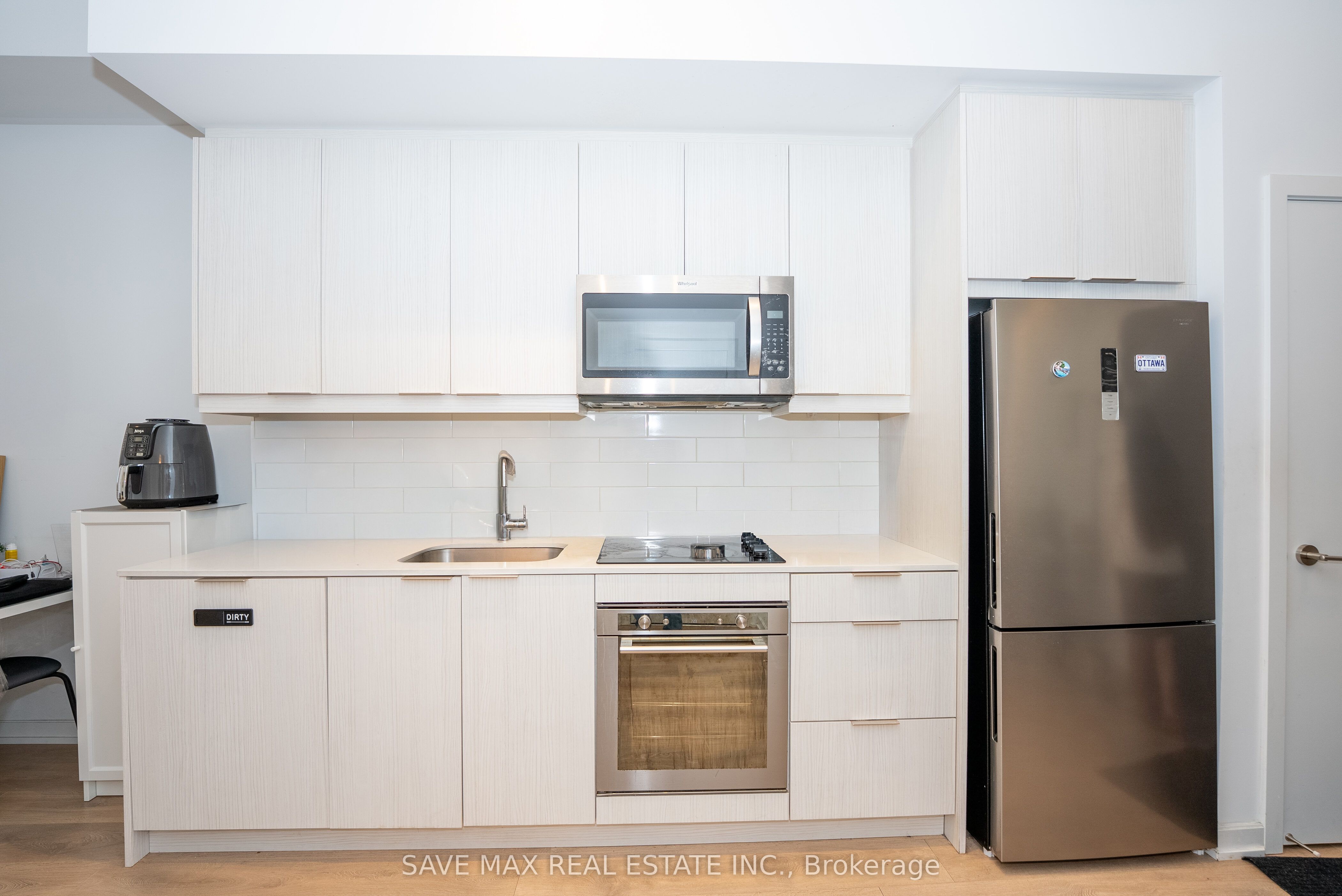 36 Forest Manor Road 224 Property Photo 12