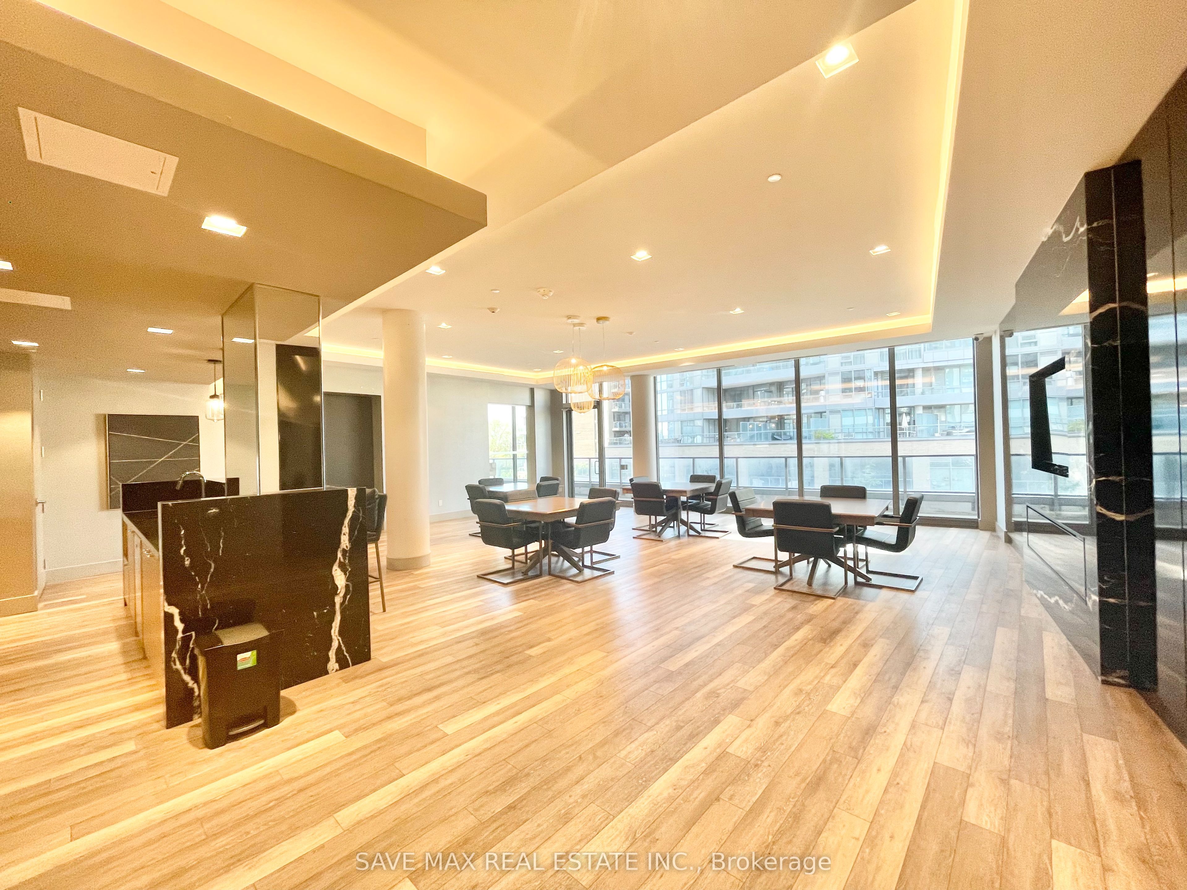 36 Forest Manor Road 224 Property Photo 28