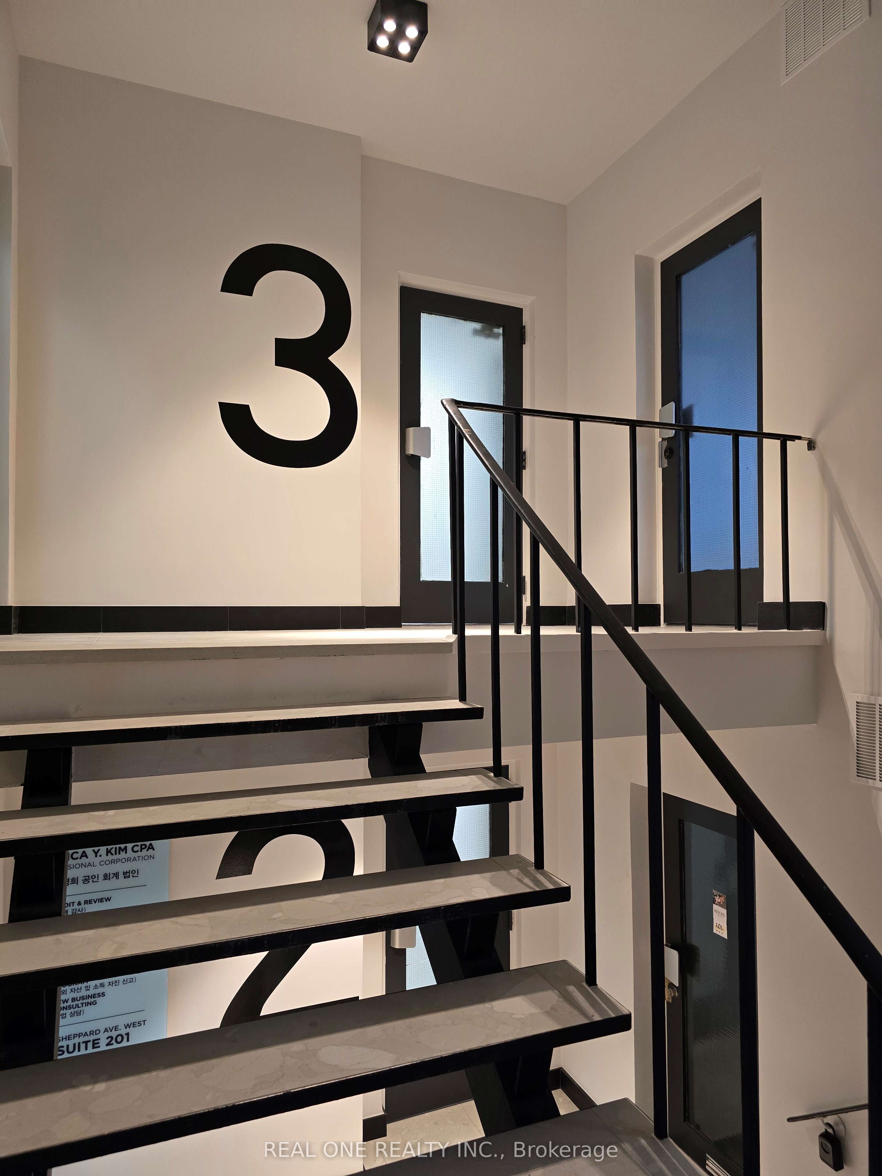 100 Sheppard Avenue W 301 Property Photo 5