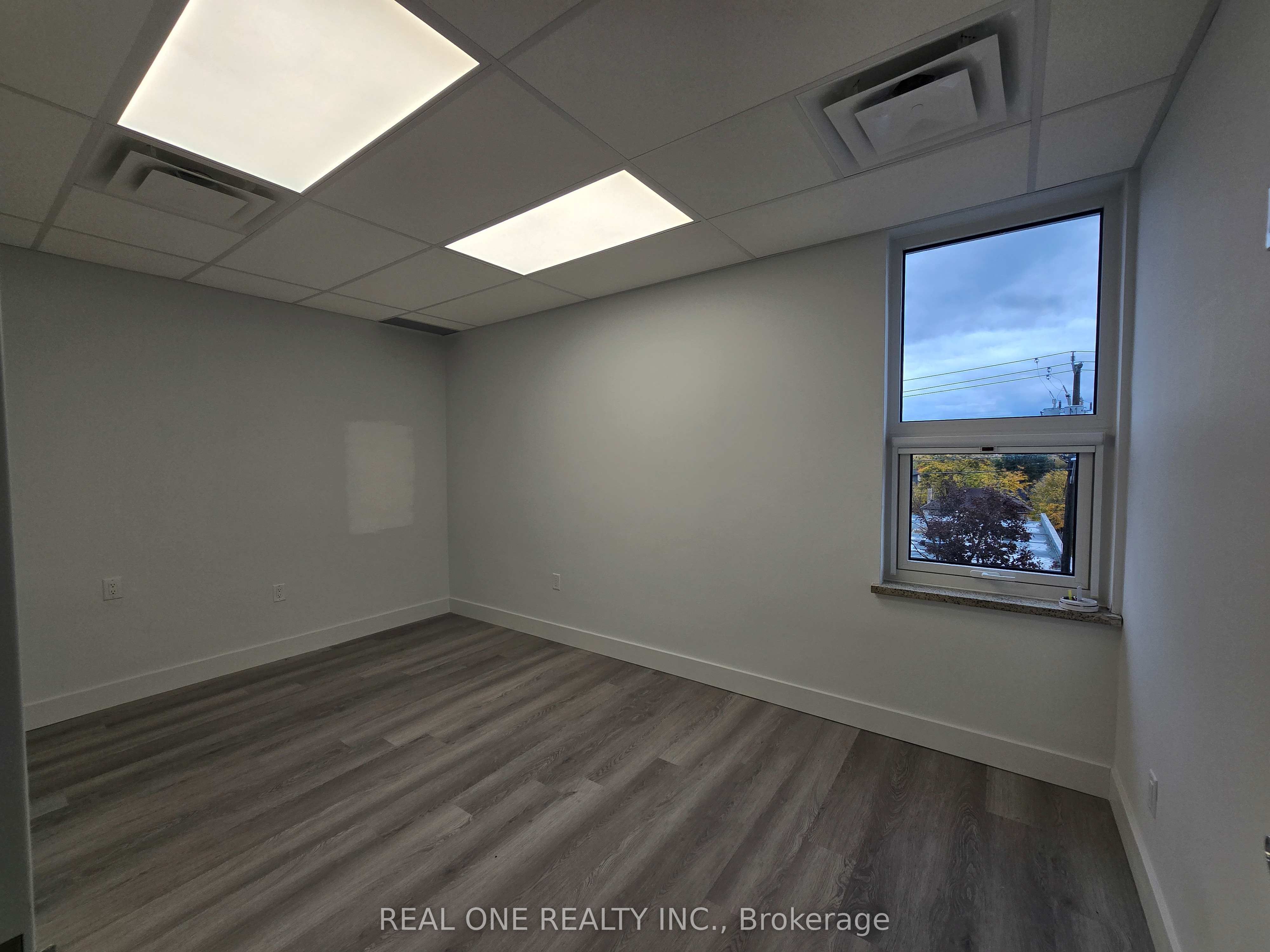 100 Sheppard Avenue W 301 Property Photo 13