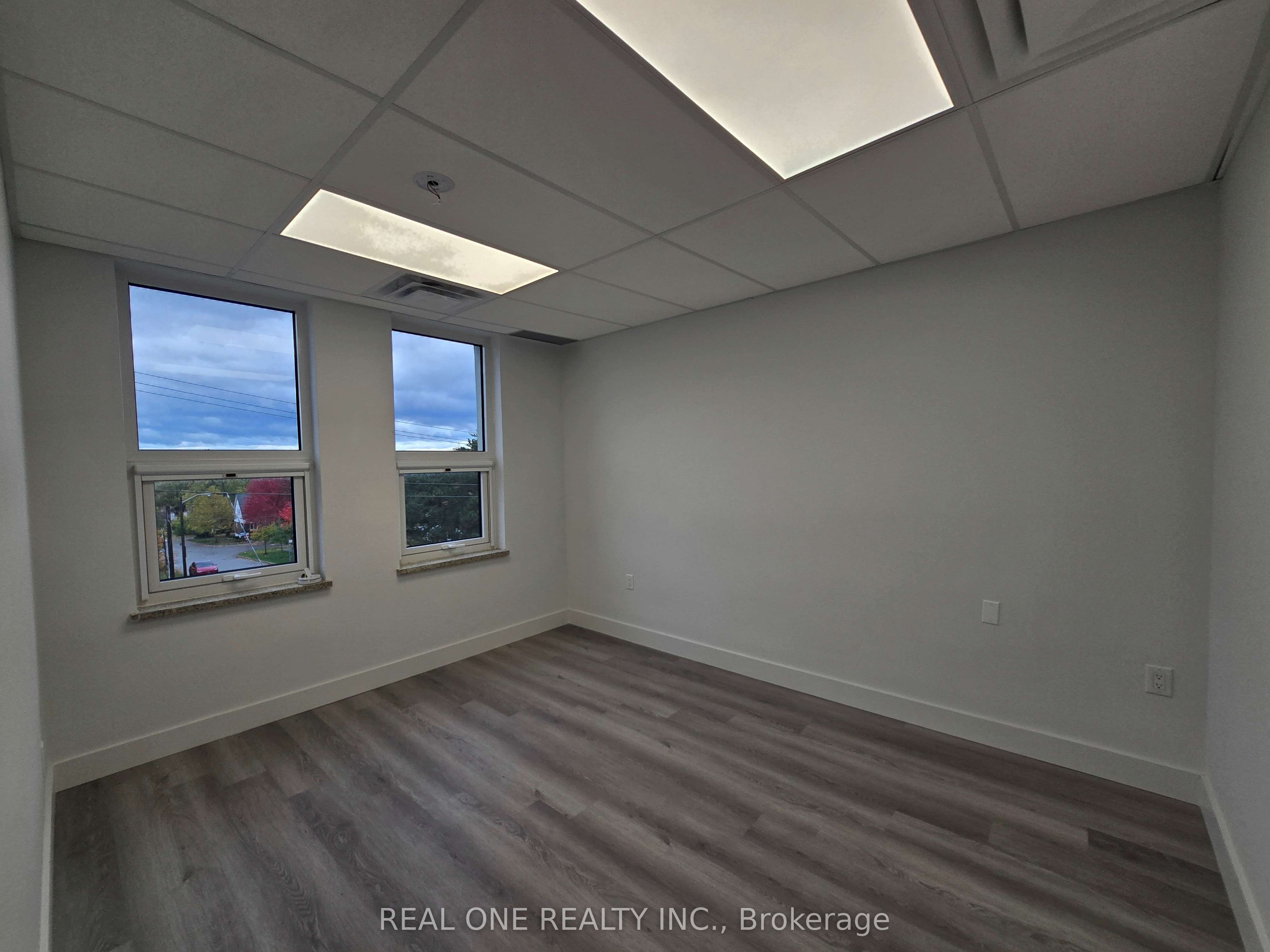 100 Sheppard Avenue W 301 Property Photo 14