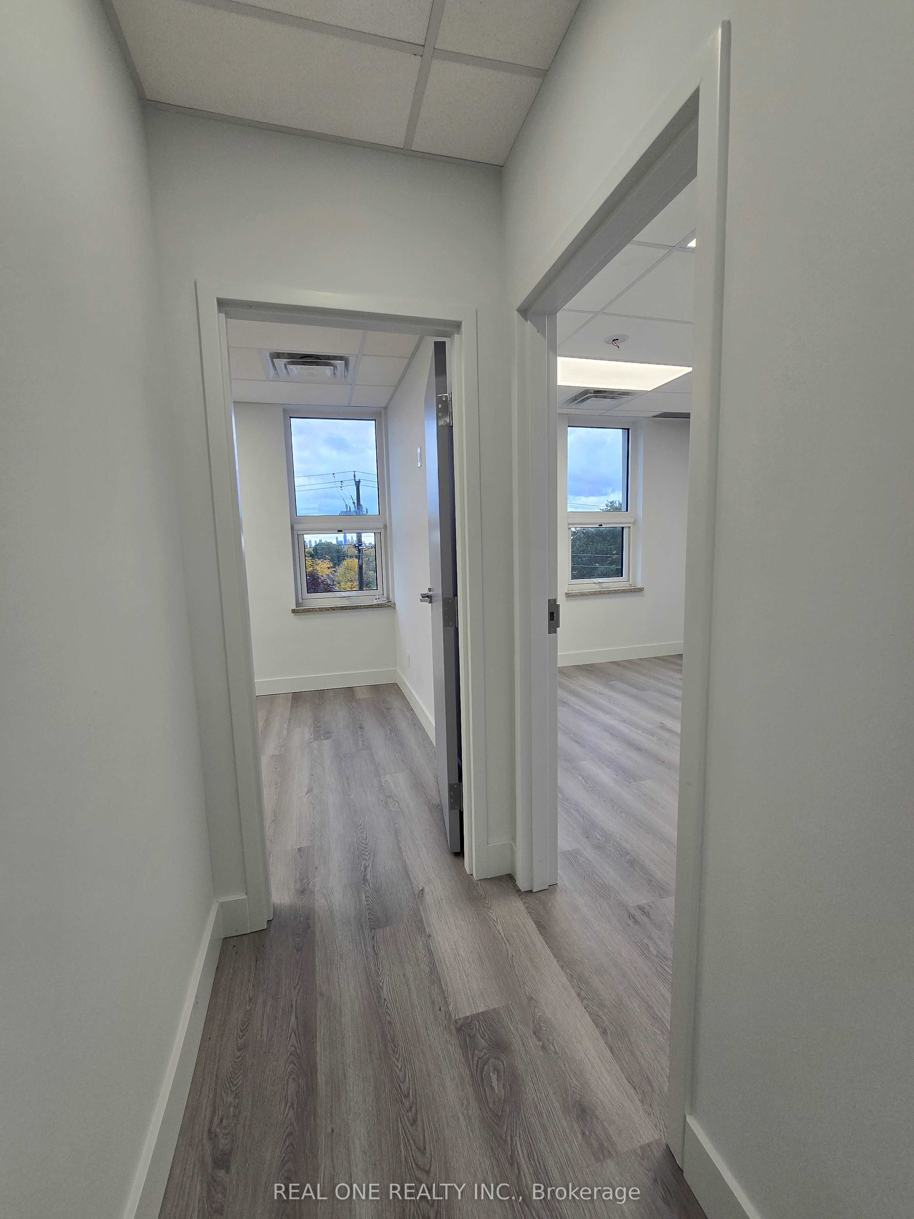 100 Sheppard Avenue W 301 Property Photo 16