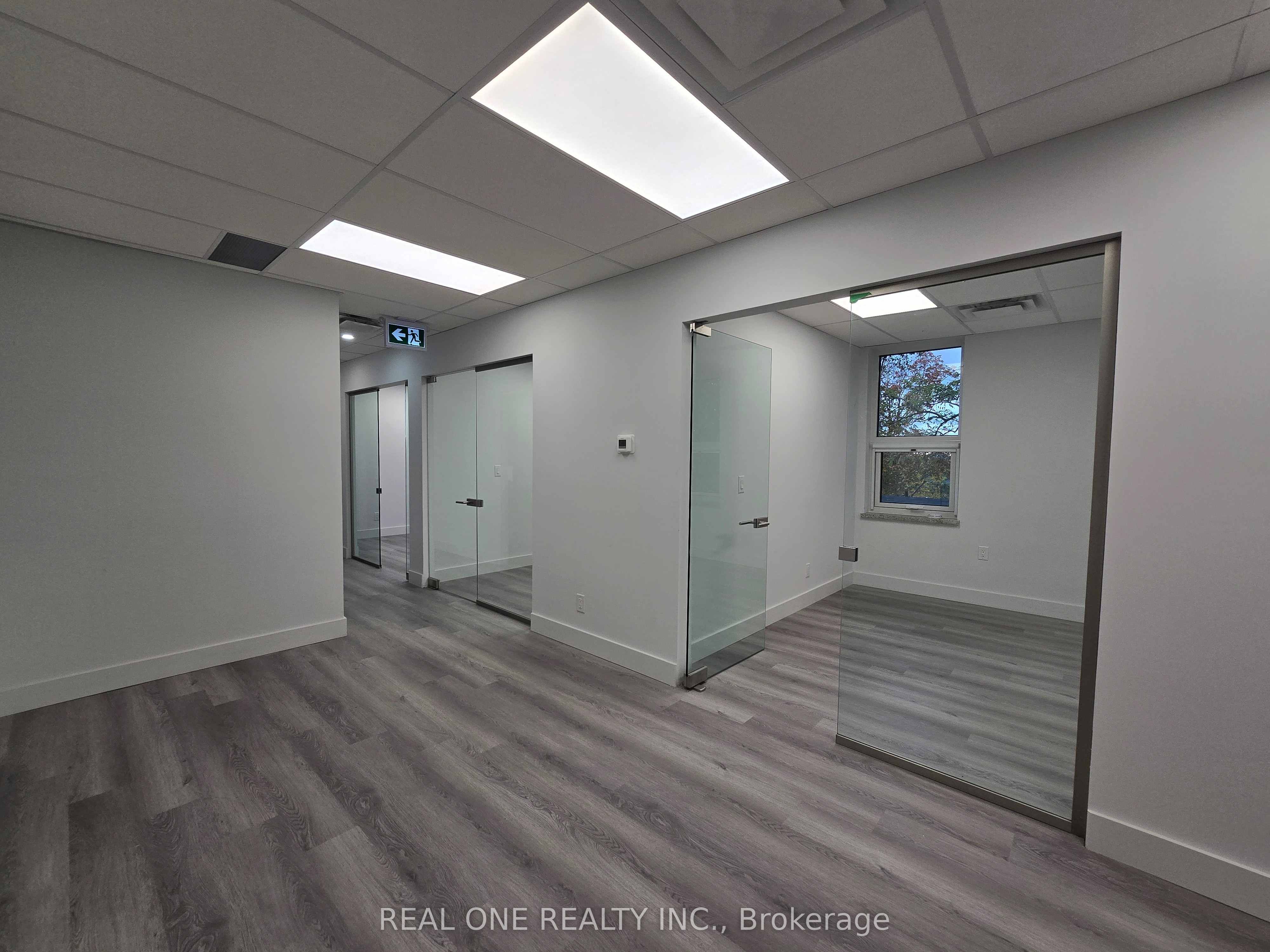 100 Sheppard Avenue W 301 Property Photo 17