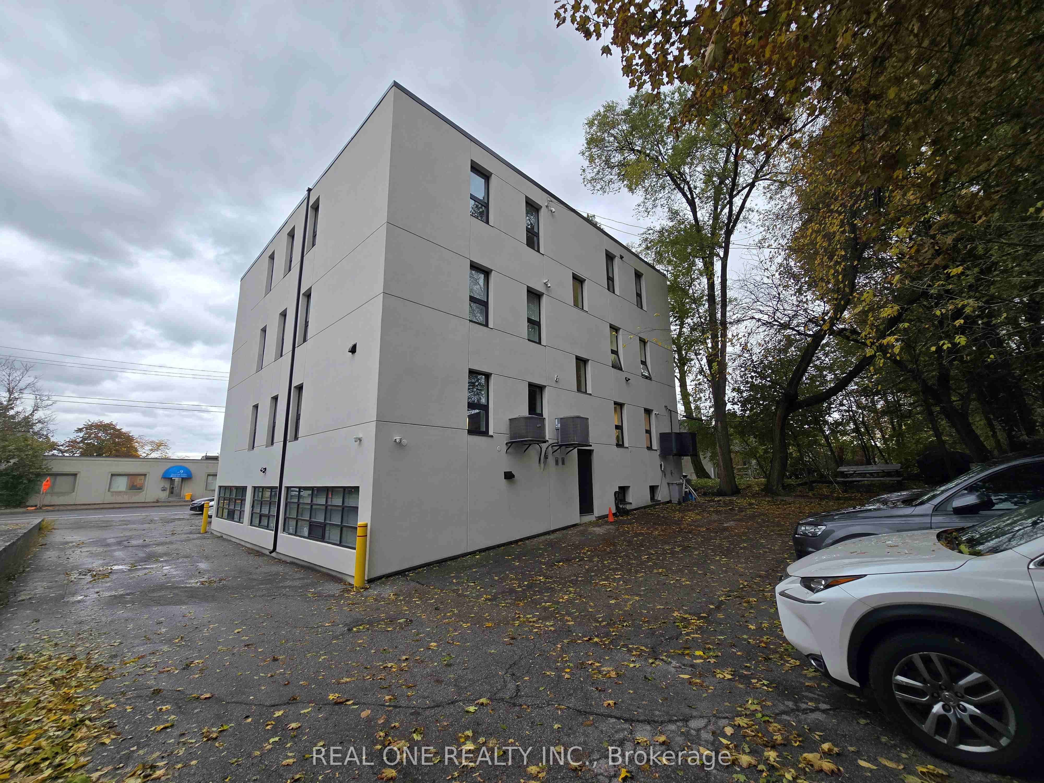 100 Sheppard Avenue W 301 Property Photo 33