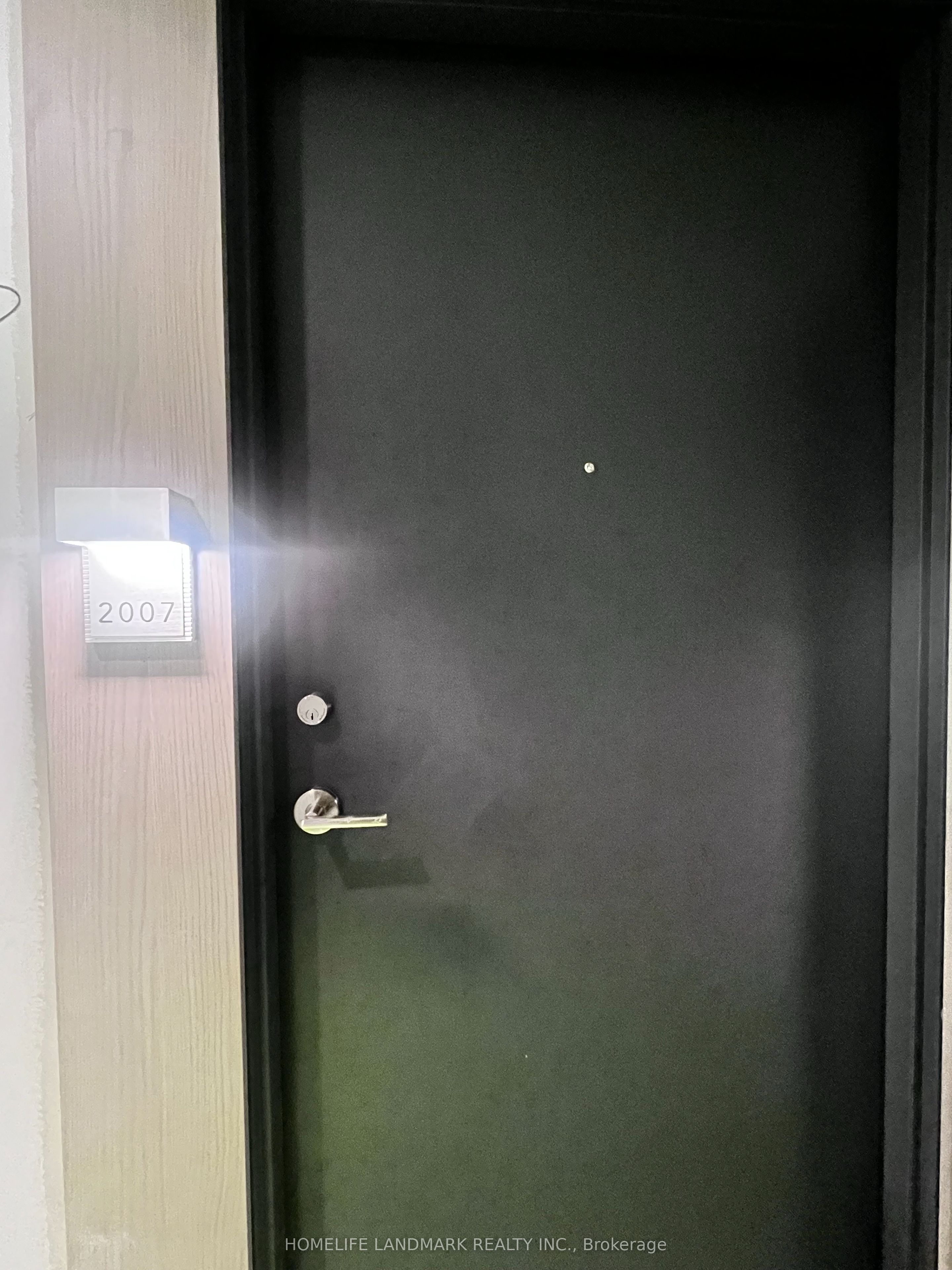 7 Golden Lion Heights N2007 Property Photo 3