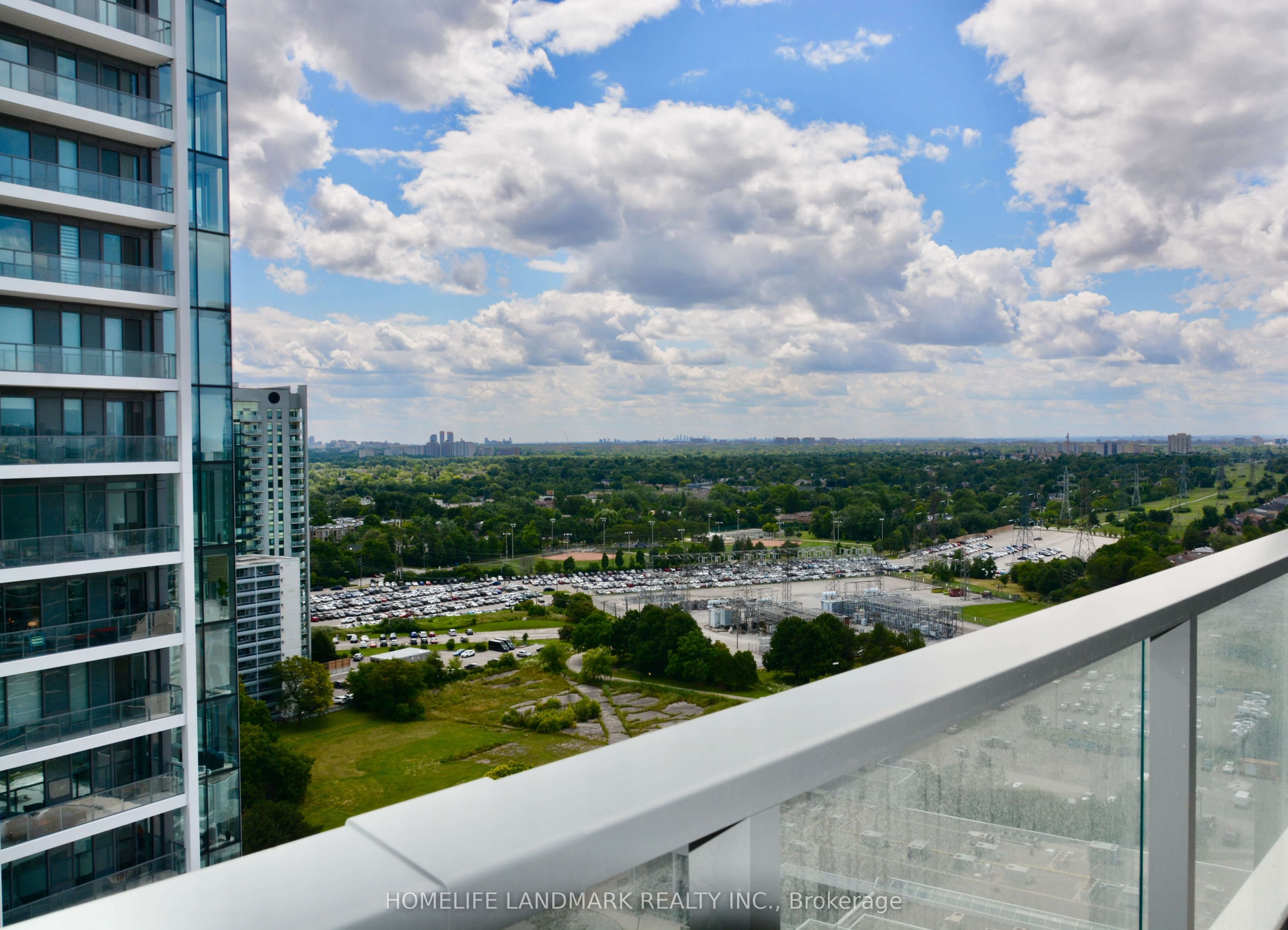 7 Golden Lion Heights N2007 Property Photo 17