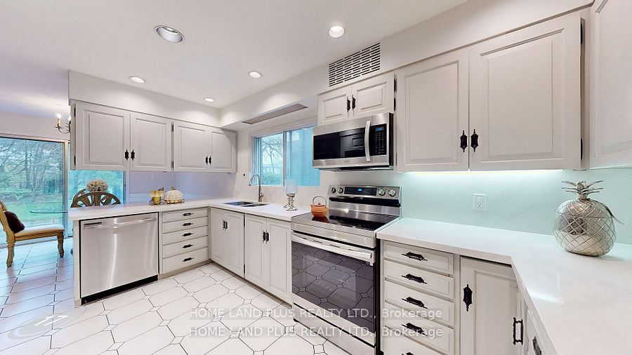 172 Gordon Road Property Photo 17