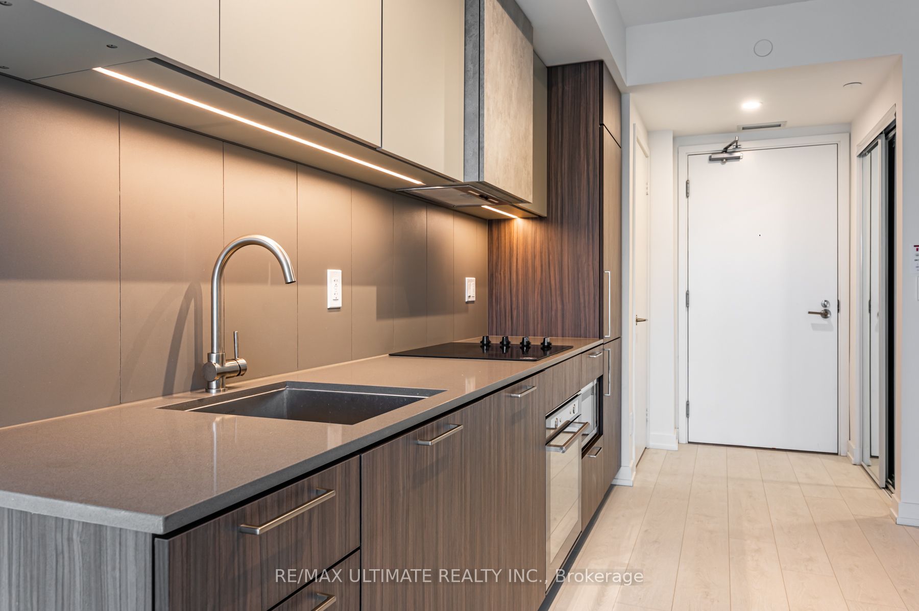 19 Western Battery Road 2921 Property Photo 7