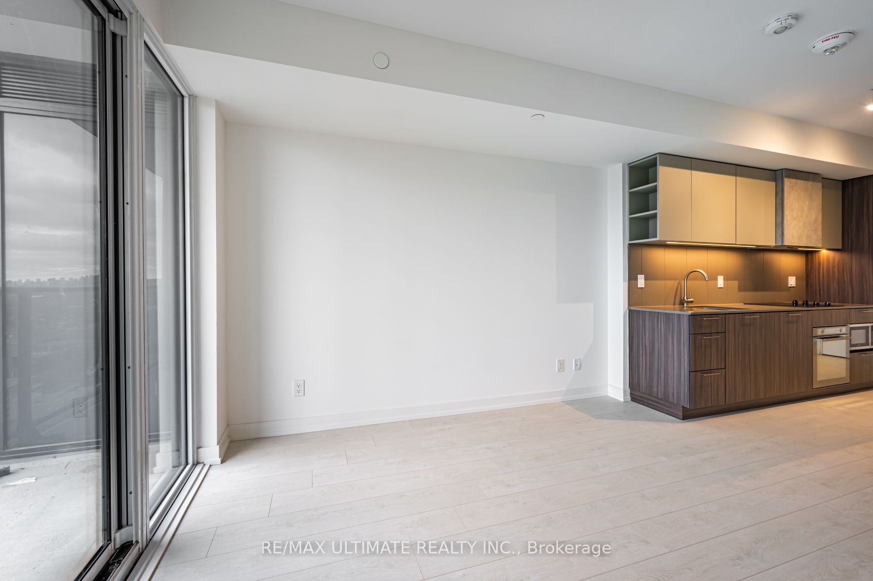 19 Western Battery Road 2921 Property Photo 9