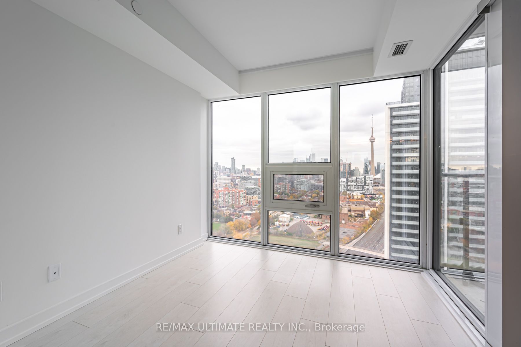 19 Western Battery Road 2921 Property Photo 11