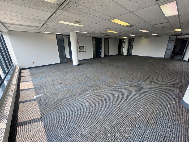 622 College Street 400 Property Photo 9