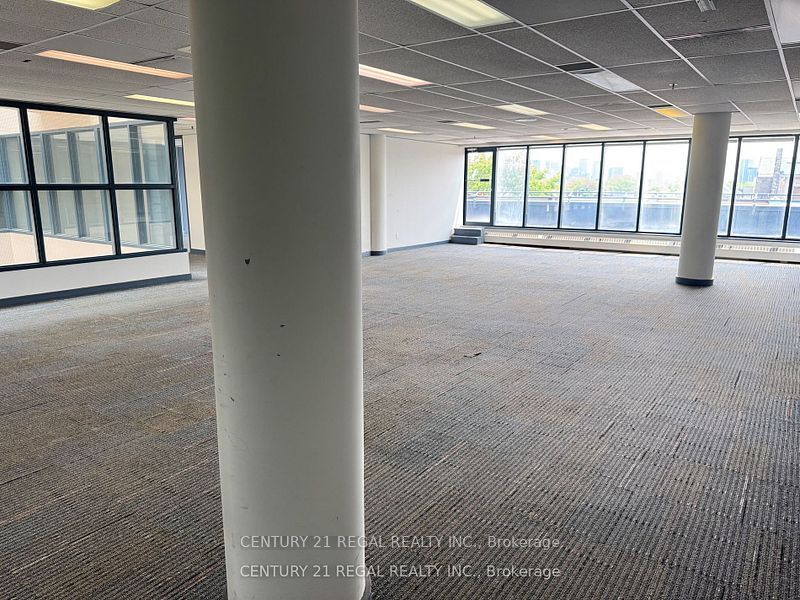 622 College Street 400 Property Photo 11