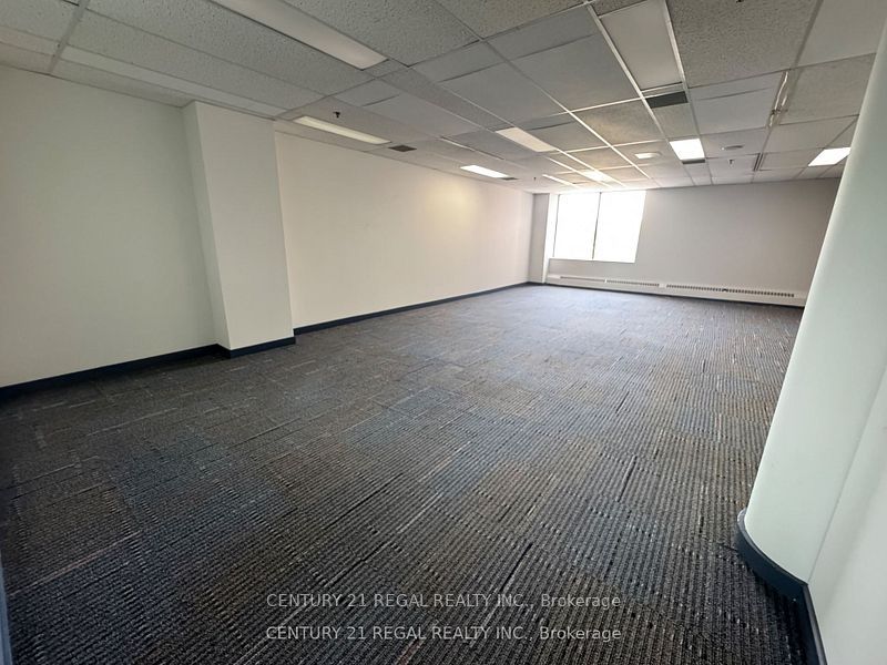 622 College Street 400 Property Photo 21