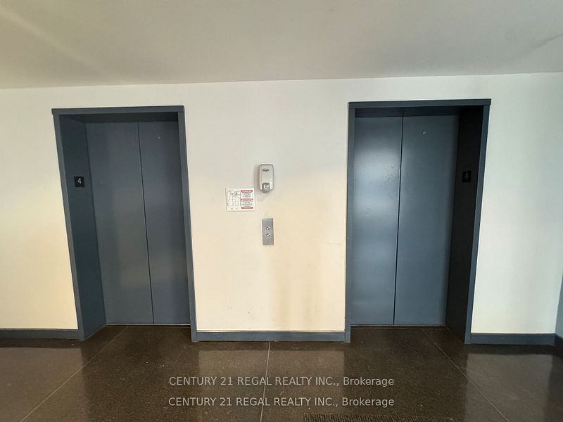 622 College Street 400 Property Photo 24