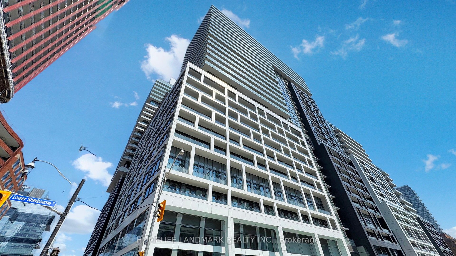 135 Lower Sherbourne Street 570 Property Photo 1