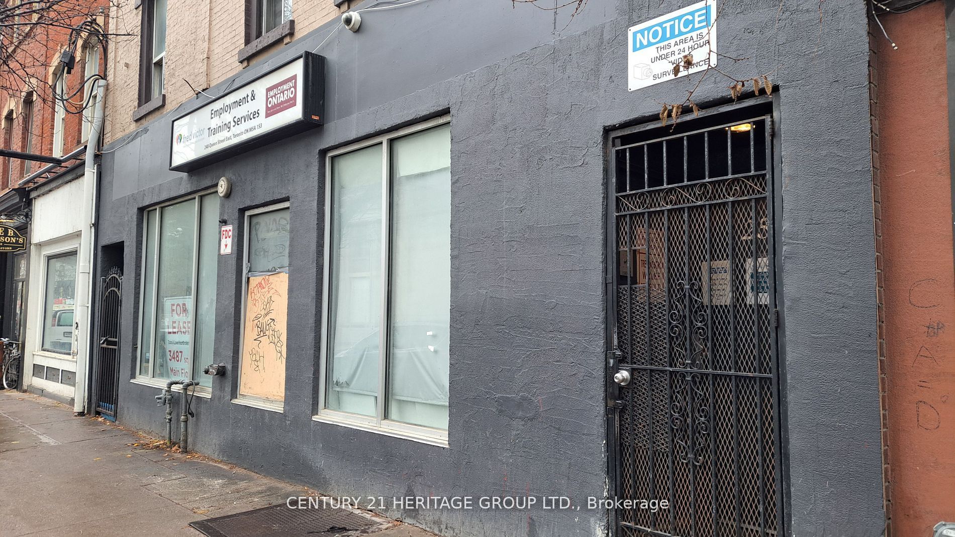 250 Queen Street E Property Photo 7