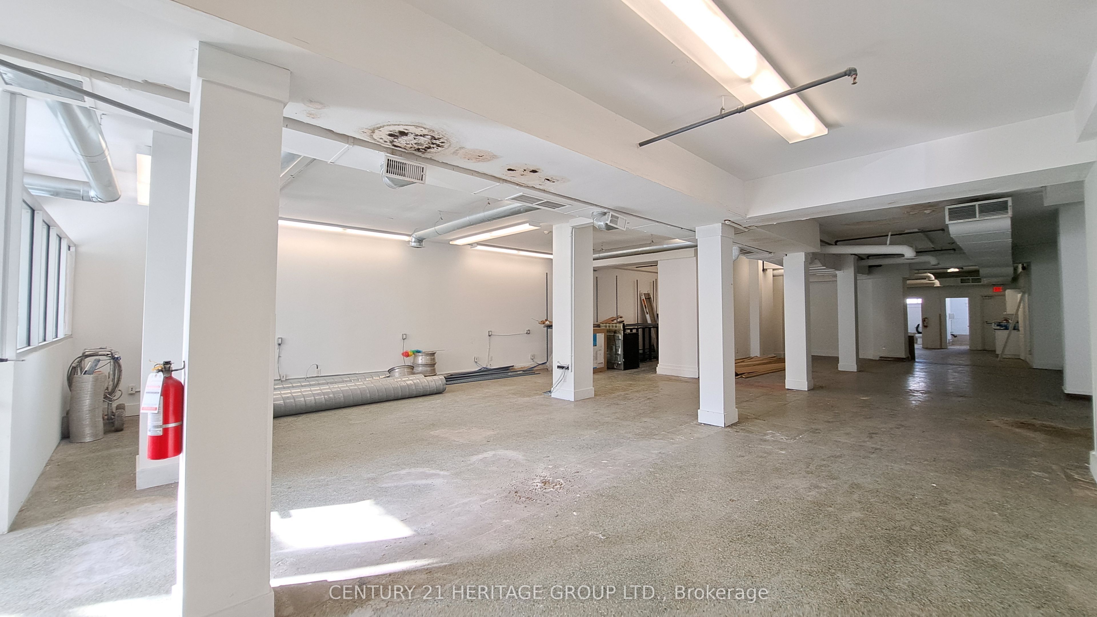 250 Queen Street E Property Photo 10