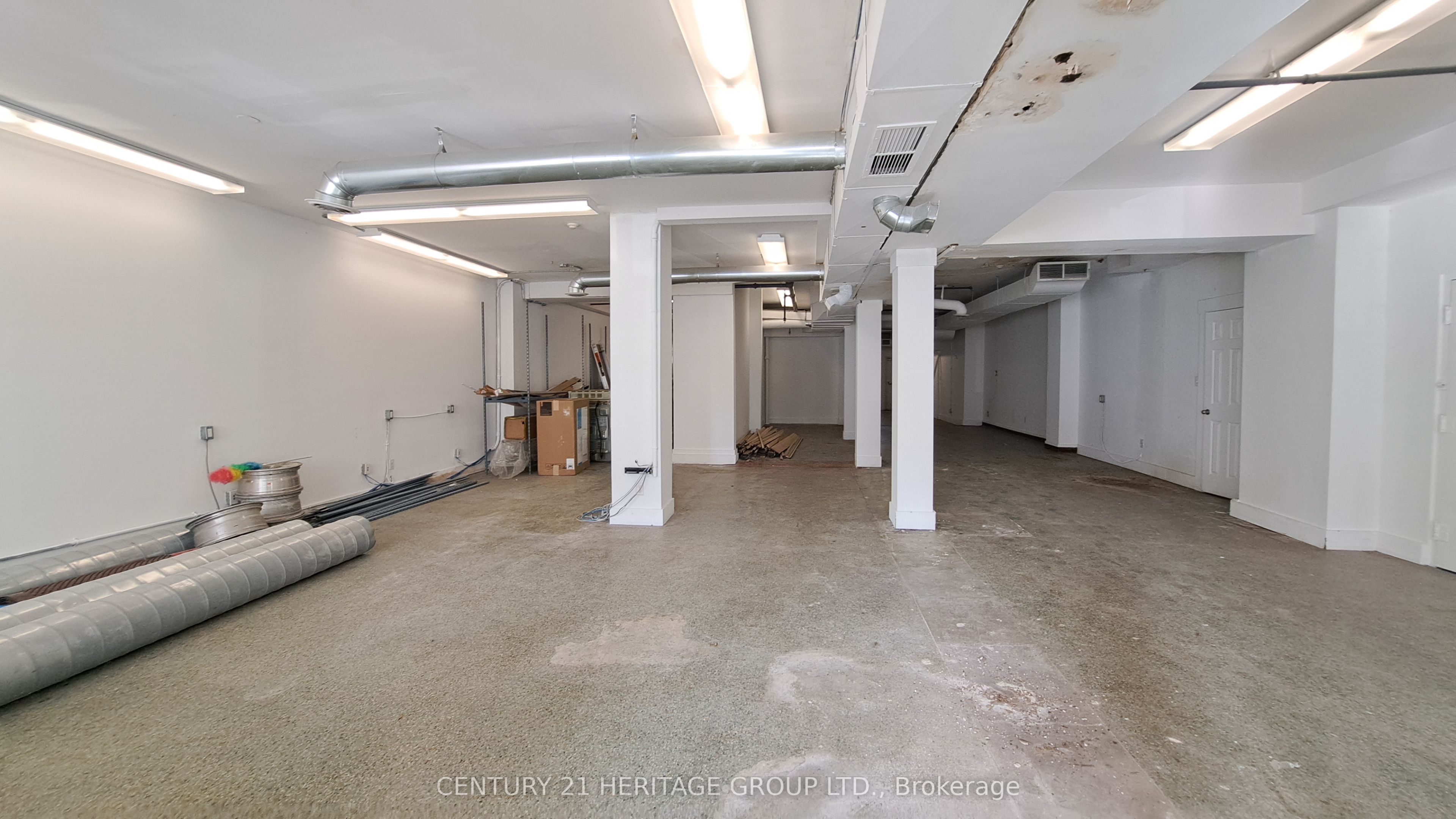 250 Queen Street E Property Photo 26